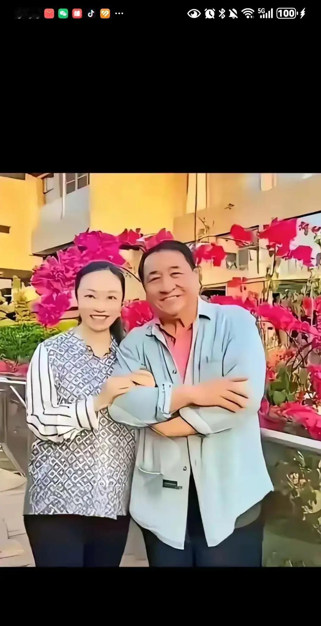 43岁不婚，姜珊年入千万
 
她爸是姜昆，却没人敢催婚。公司去年拿下非遗数字化大