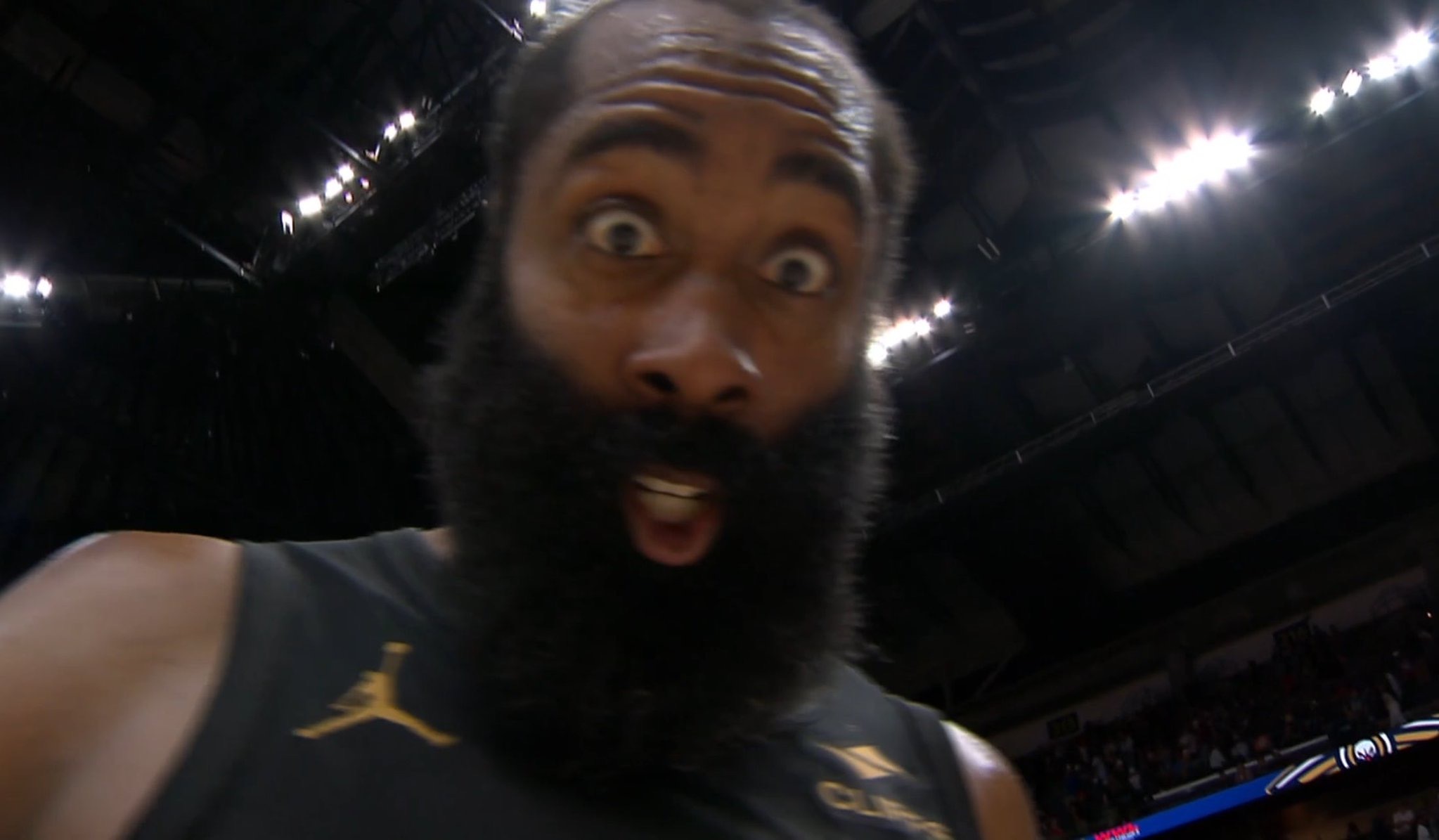 2026年以来单打最多的50位球员的效率对比：• 横轴越靠右：代表球员每100回