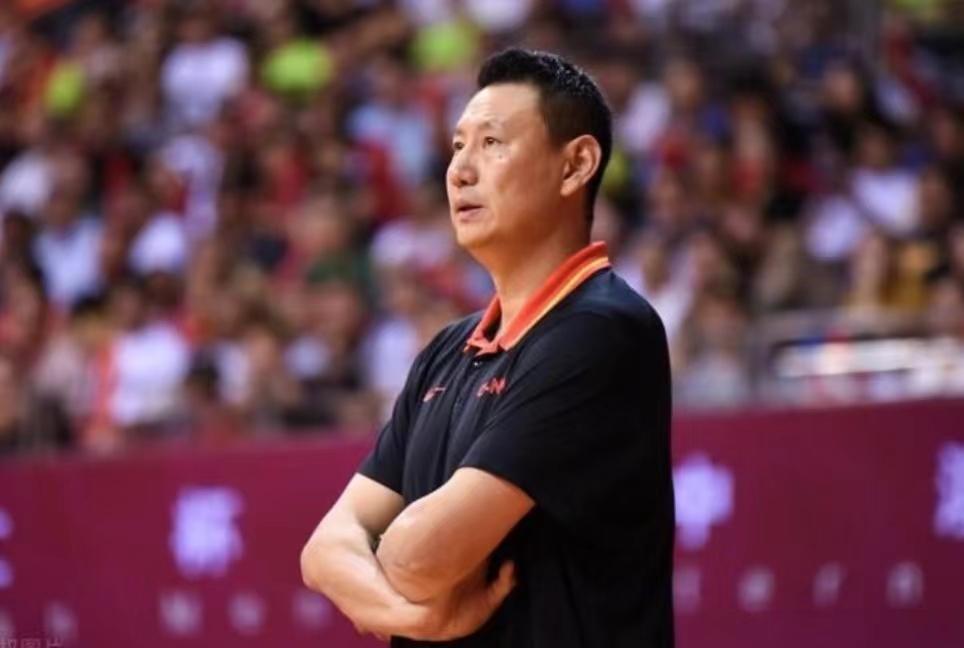 随着李楠出任北京首钢技术顾问，将引发三个蝴蝶效应：
 
1、李楠虽然不能出现在C