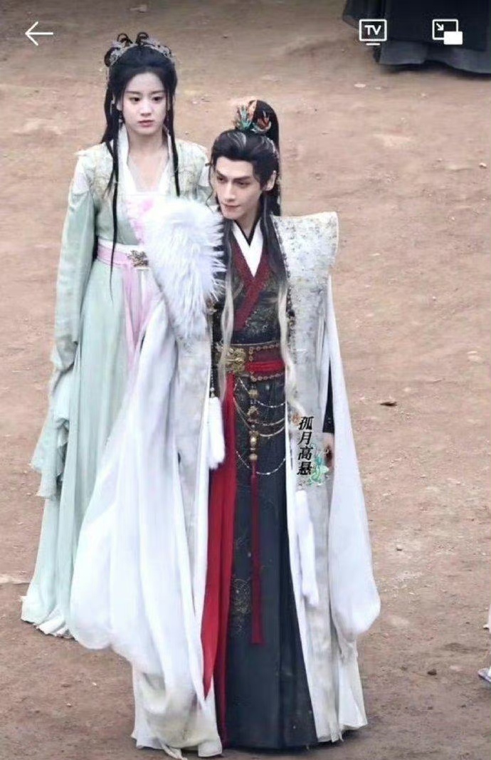 包上恩被身高限制的美丽 ​​​