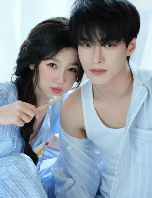 《双轨》真的很好看
有种看古早台湾偶像剧的感觉，前六集有点上头，希望后面不要拉胯