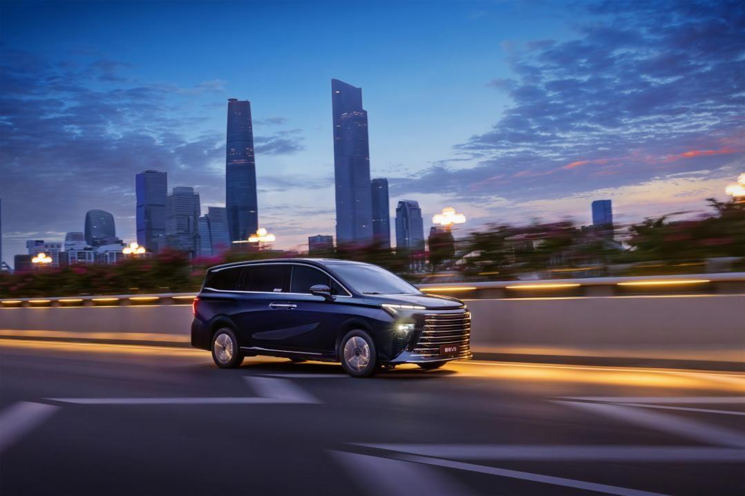 星海V9：以插混实力叩开家庭新能源MPV大门

在此之前，20万元内的中大型MP