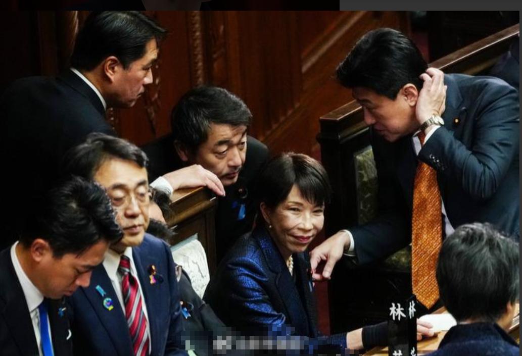 高市早苗估计肠子都悔青了，她后悔的不是提拔了亲信，而是没料到这份“护短”的心思，