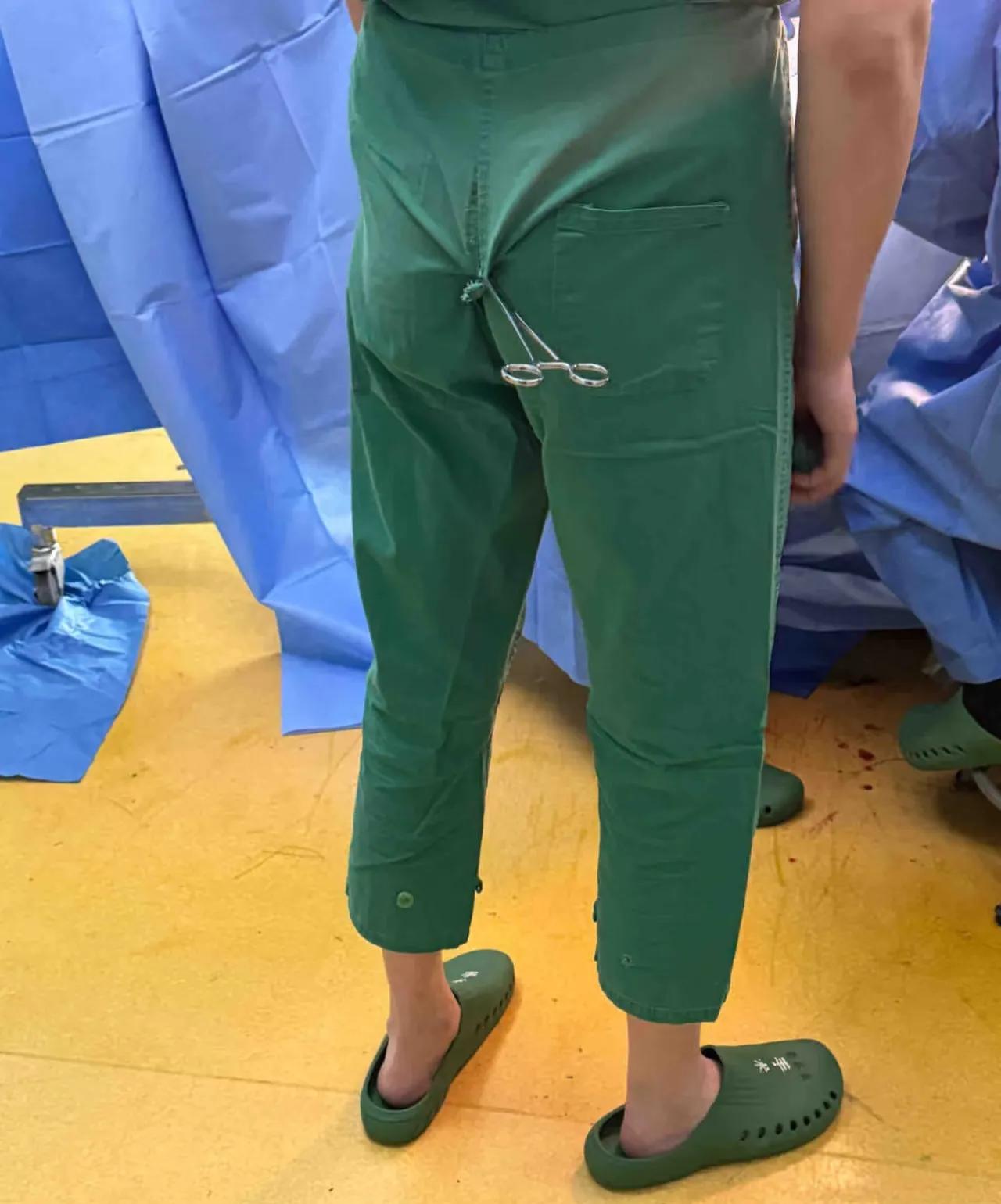 乾坤未定，芸芸众生皆牛马！搞笑图片