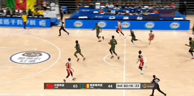 偰李永炜的成年国家队热身赛首次得分。中国男篮vs喀麦隆男篮中国男篮