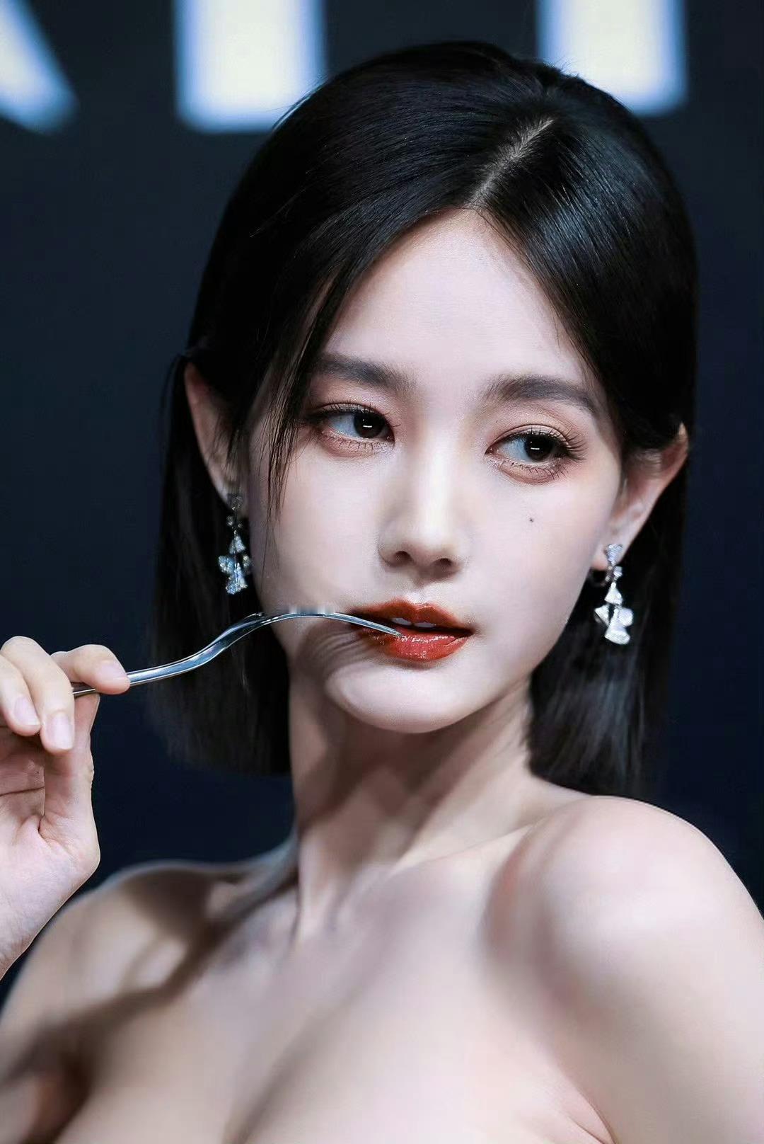 李一桐❤️‍🔥～绝美颜值[哇] ​​​
