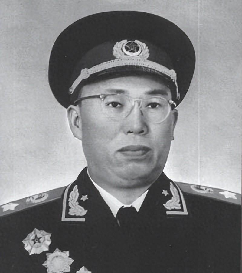 1963年罗荣桓病逝，播音员念讣告时误读成罗瑞卿，播错后他们怎么处理的？
192