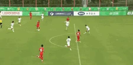 李圣龙破门竟然不是头球上海海港