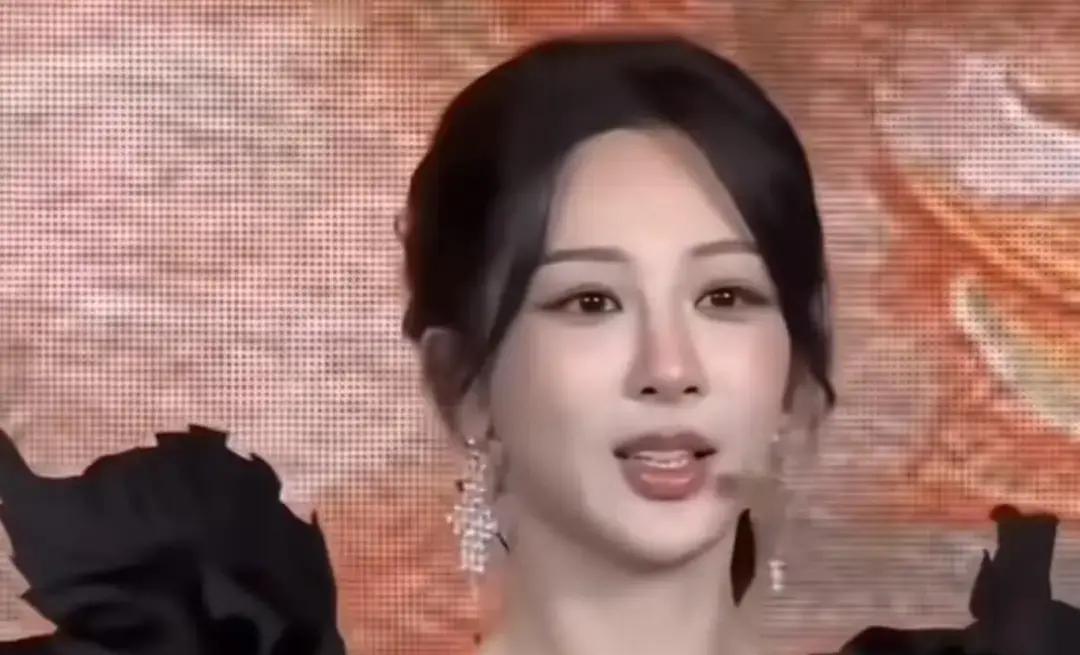 《长相思》这出戏，戏外比戏里更精彩！
剧播完才两个月，张晚意、邓为、檀健次、王弘