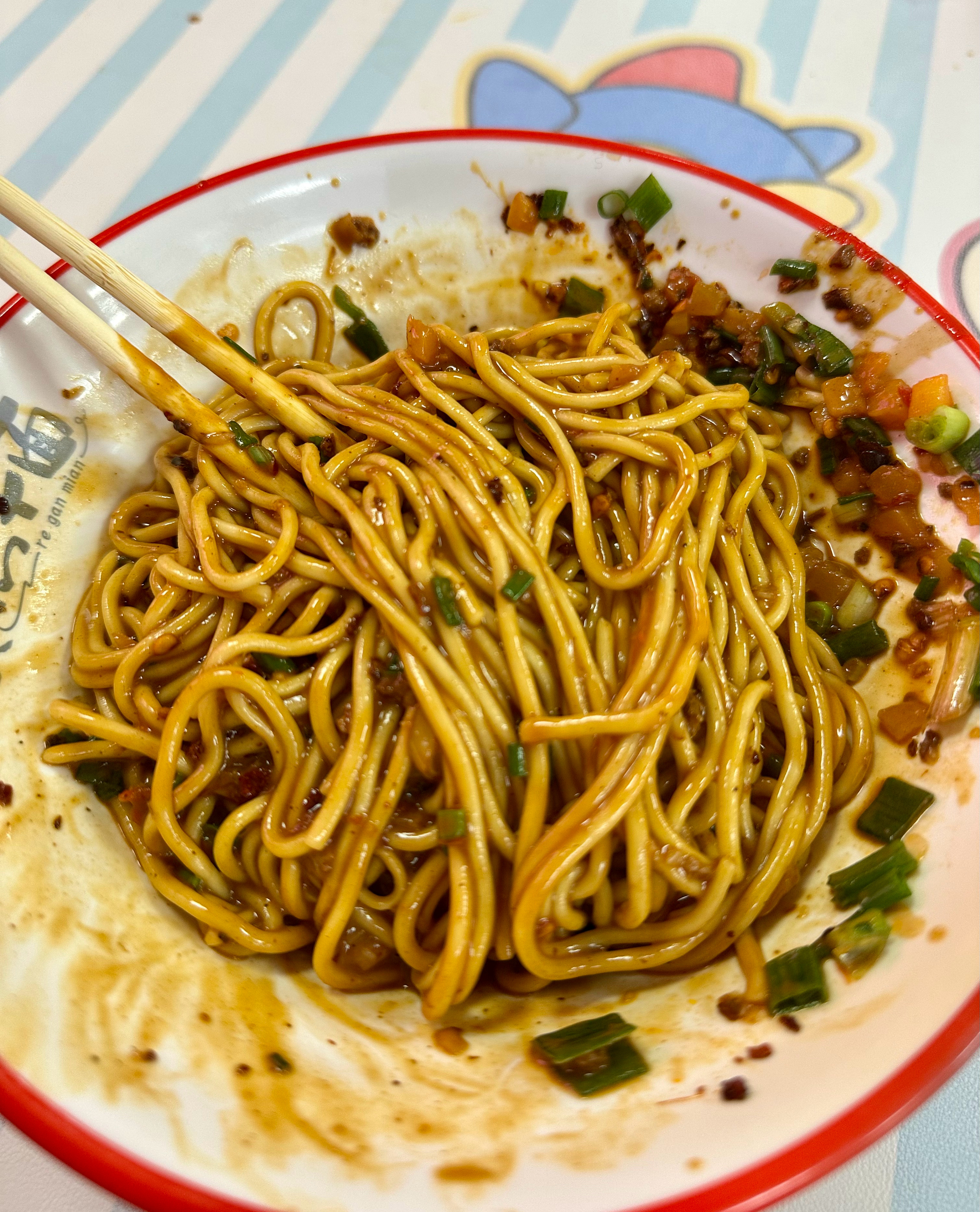 纯碳水啊 一个月吃一次不过分吧我真的就吃了半碗… 