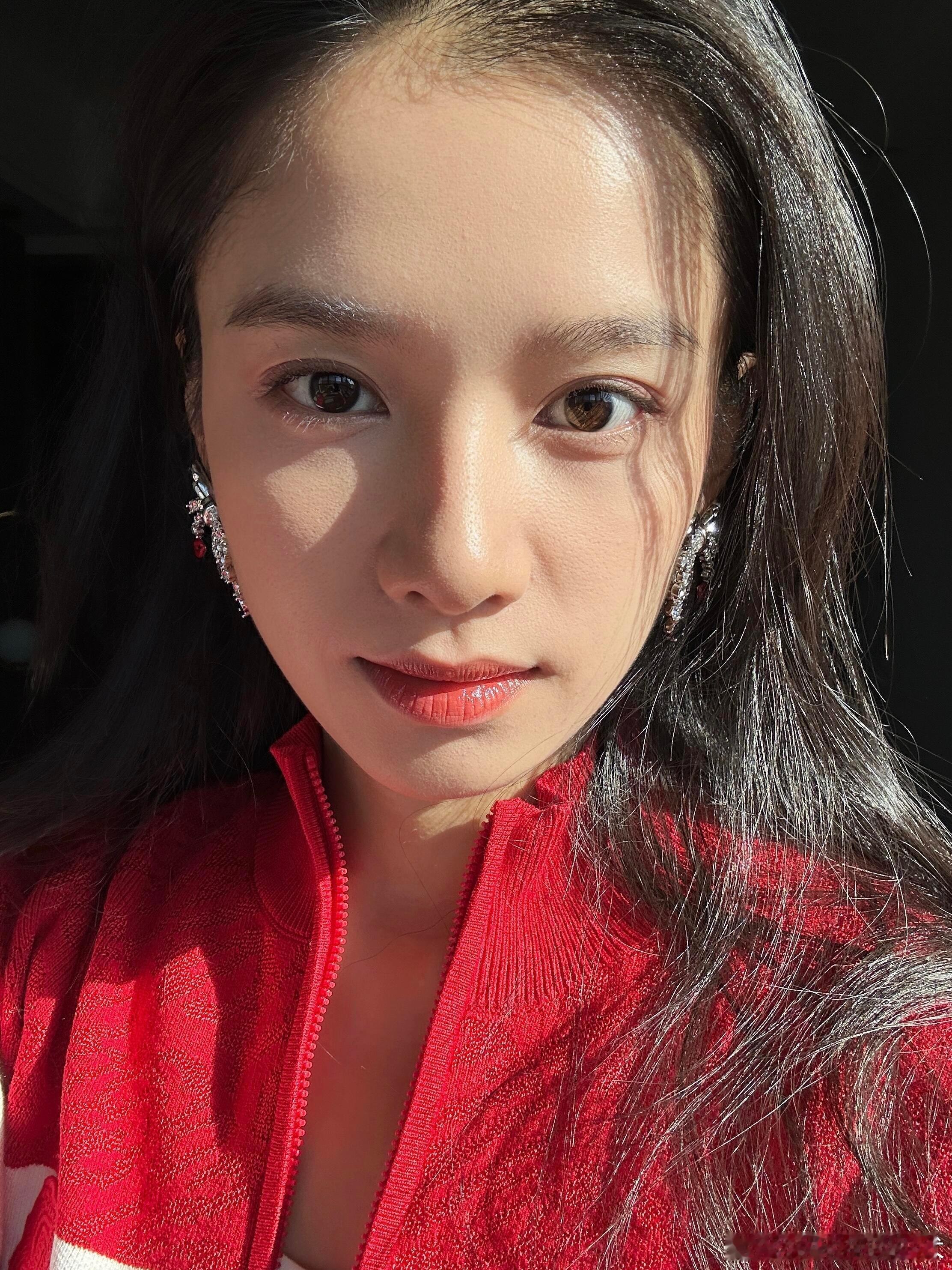 张婧仪