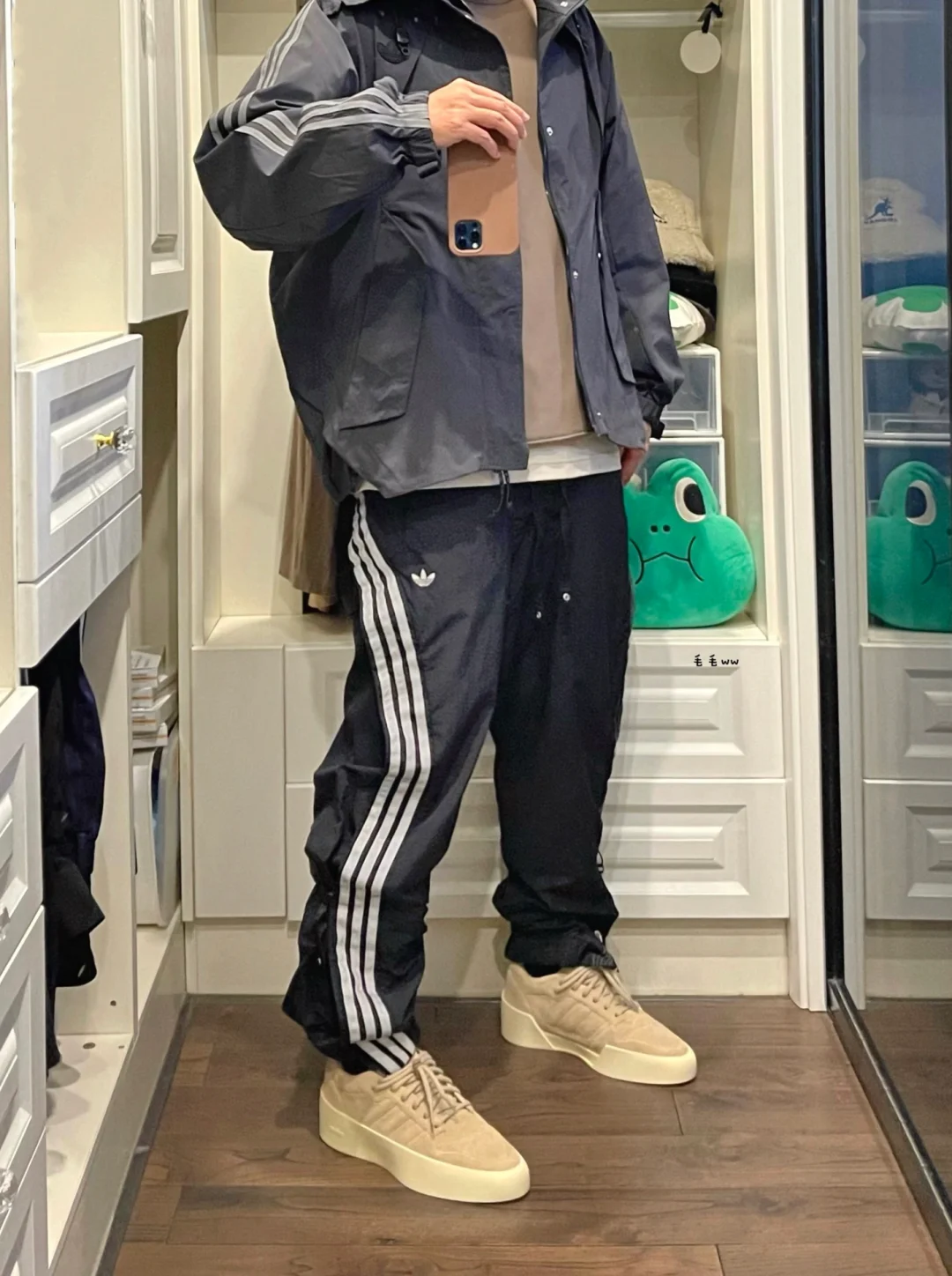 户外冲锋衣｜炭黑系穿搭