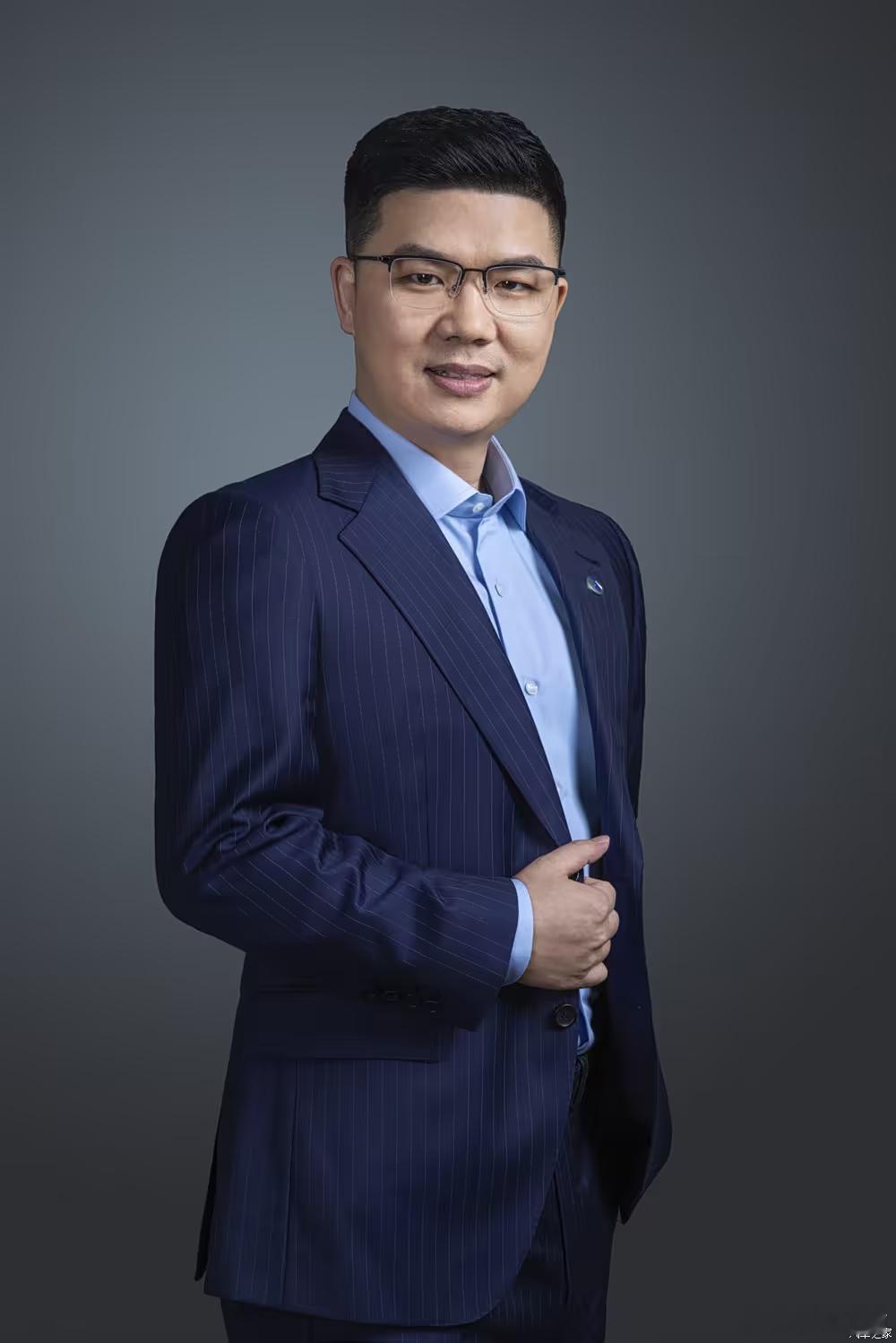 懂车之道讯 懂车之道快讯，11月26日，据相关消息披露，前比亚迪腾势品牌总经理、