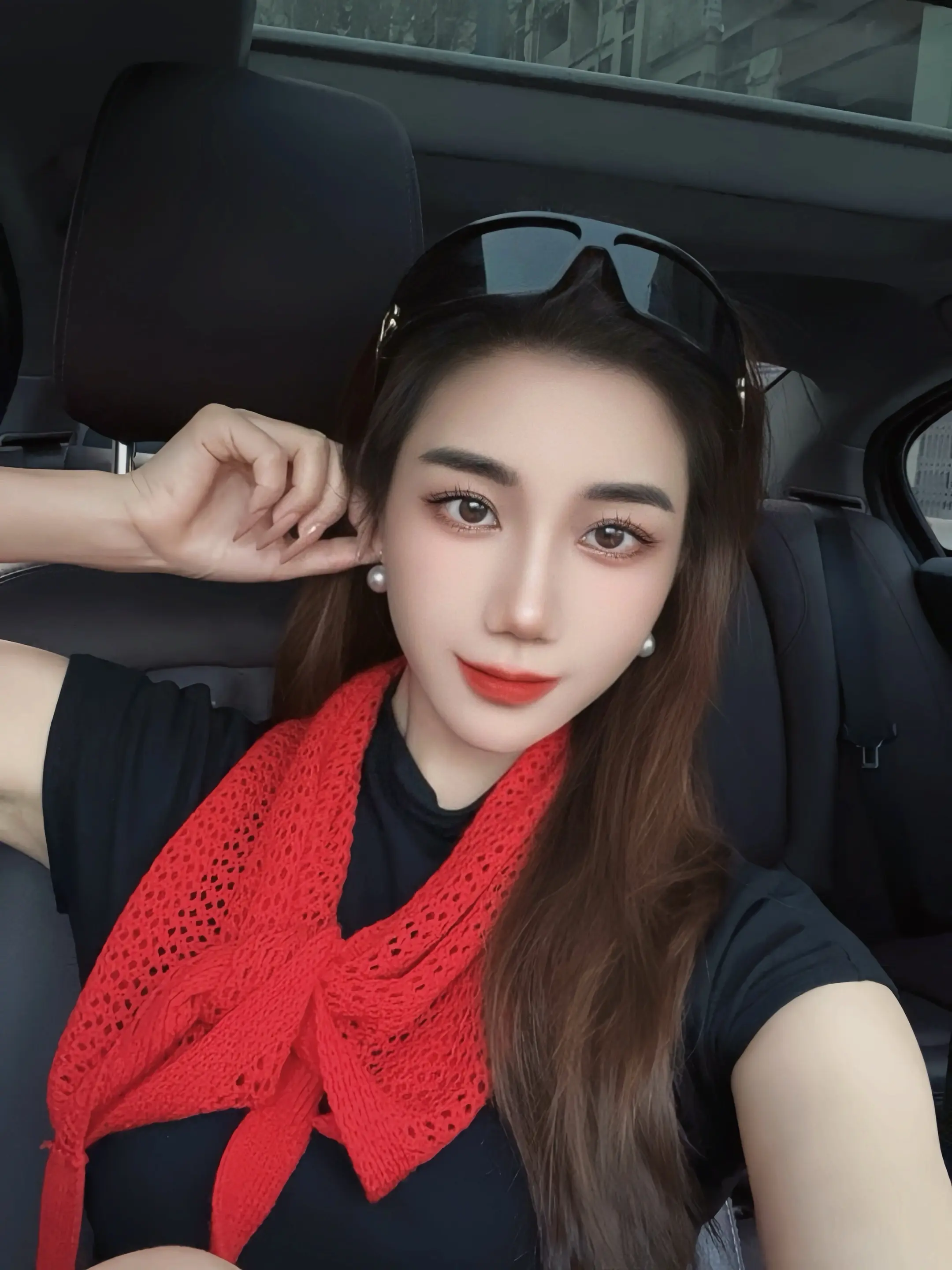 网上说我卡粉，可现实中你连靠近我的机会都没有。