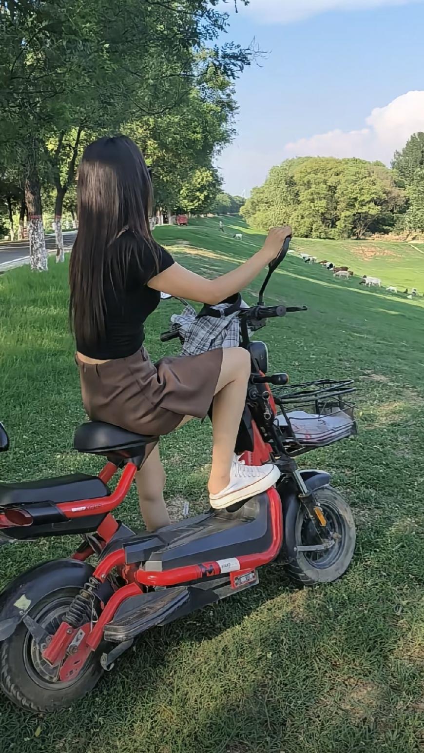 奉劝要创业的人，不要想着找熟人合伙，特不靠谱，想好的事别吱声默默的去干，单枪匹马