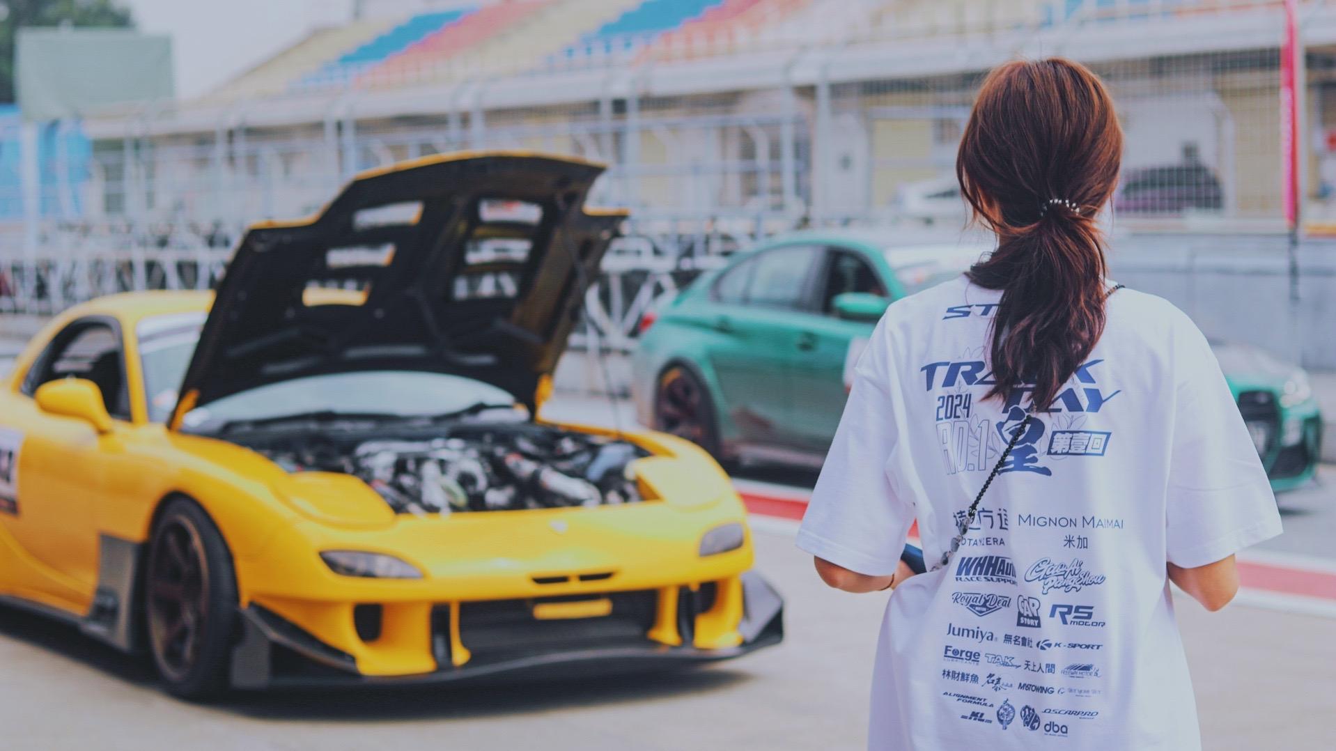 这台马自达不会塞车吧。trackday皇
