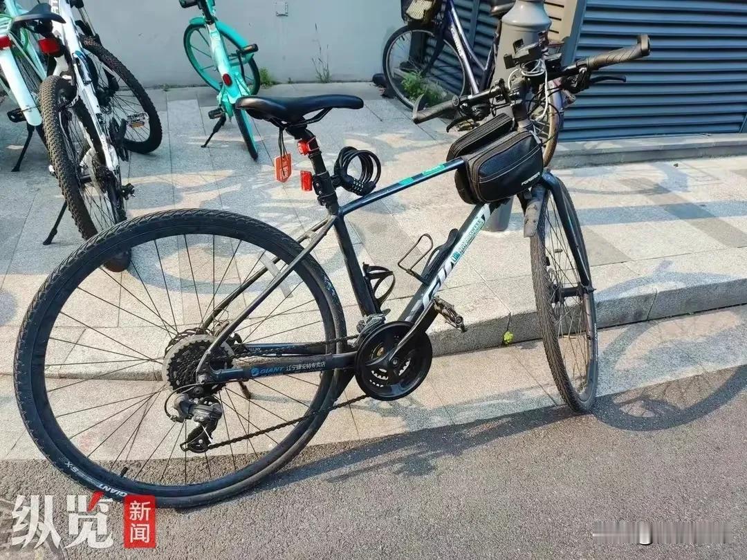 认个错有那么难吗？南京市民自行车未上牌照被罚50元，工作人员回应：如果不服可以申