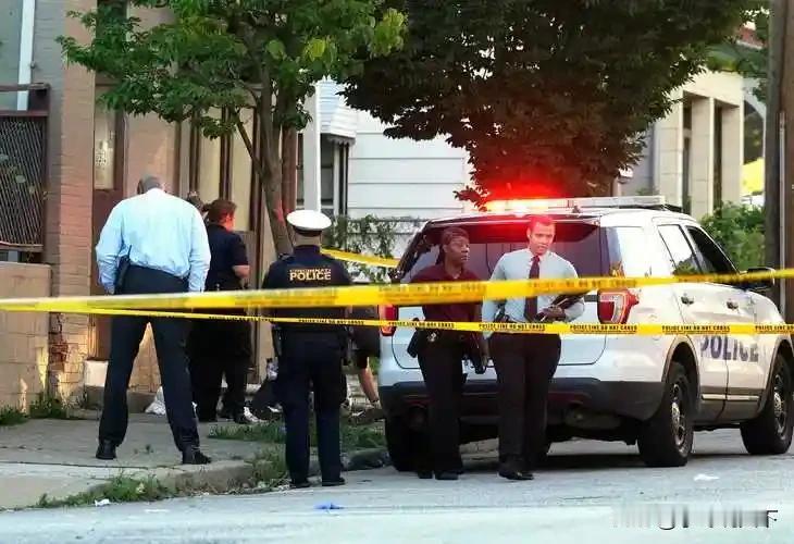 白宫晚宴枪击事件，特朗普紧急回应“与伊朗战争无关”，嫌疑人身份曝光！

当地时间