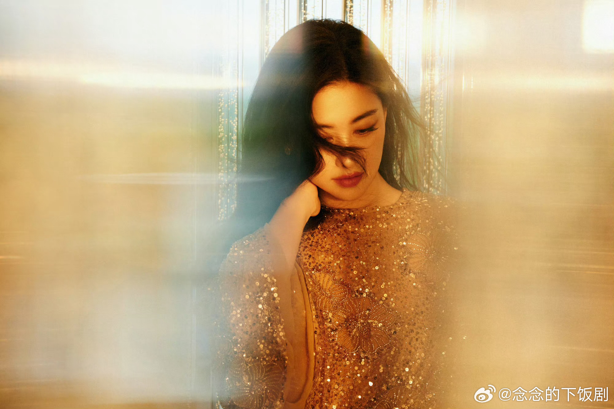 朱珠好绝的妈咪气质朱珠朱珠简直就是妈咪来的，真的自带温柔大气的气质，爱上朱珠真的