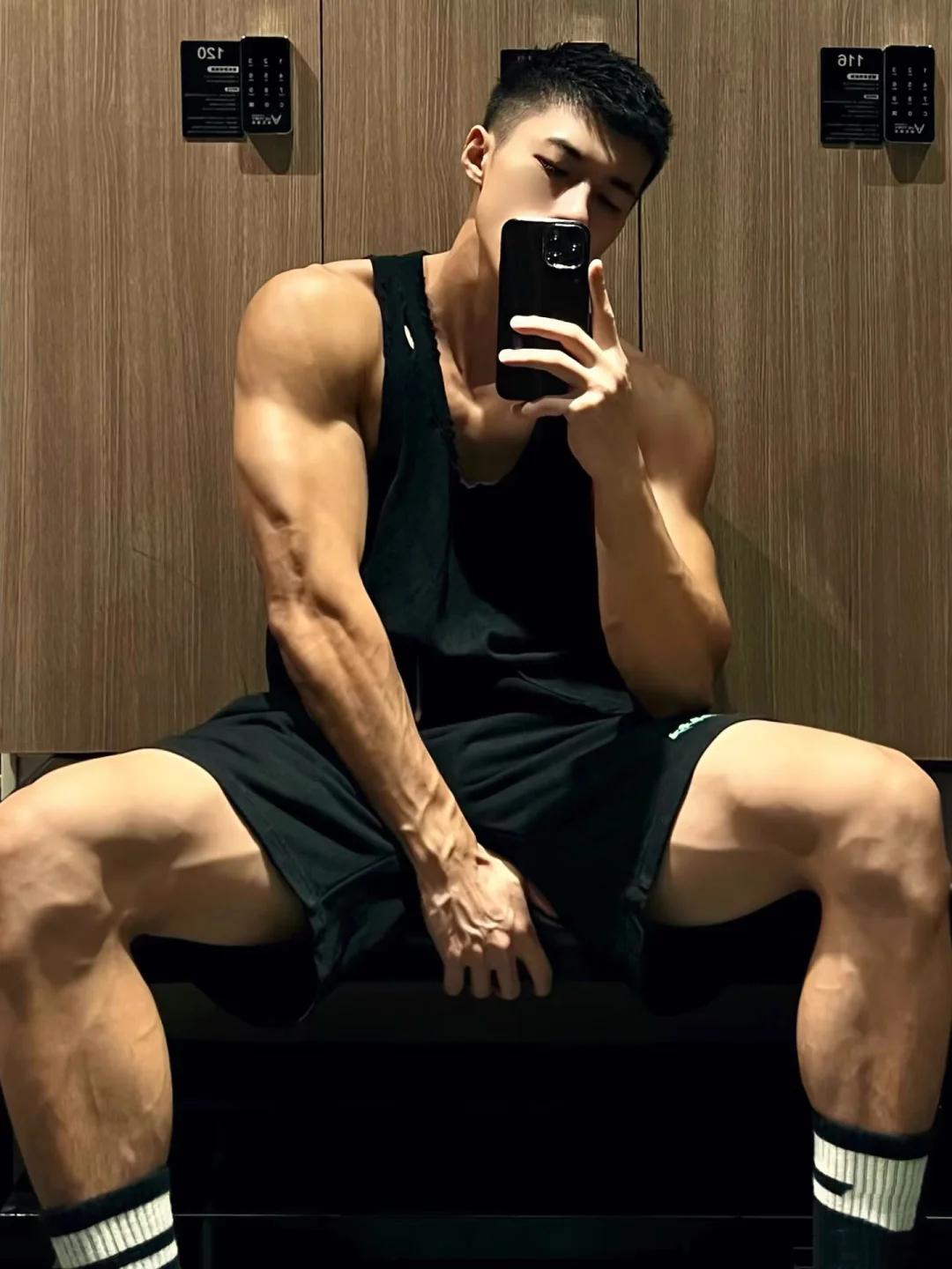 喜欢哪1️⃣个我？