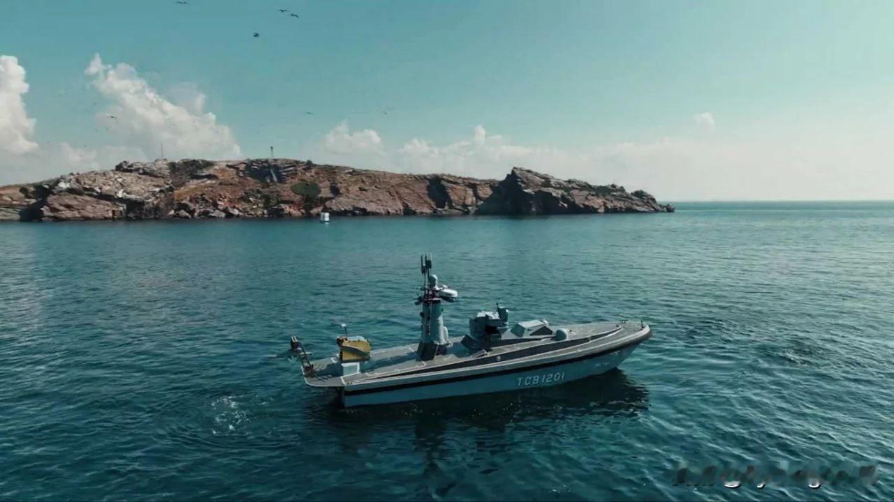 🇹🇷 土耳其接收“桑卡尔”自主水面艇

2月24日，在土耳其安卡拉的哈维尔桑