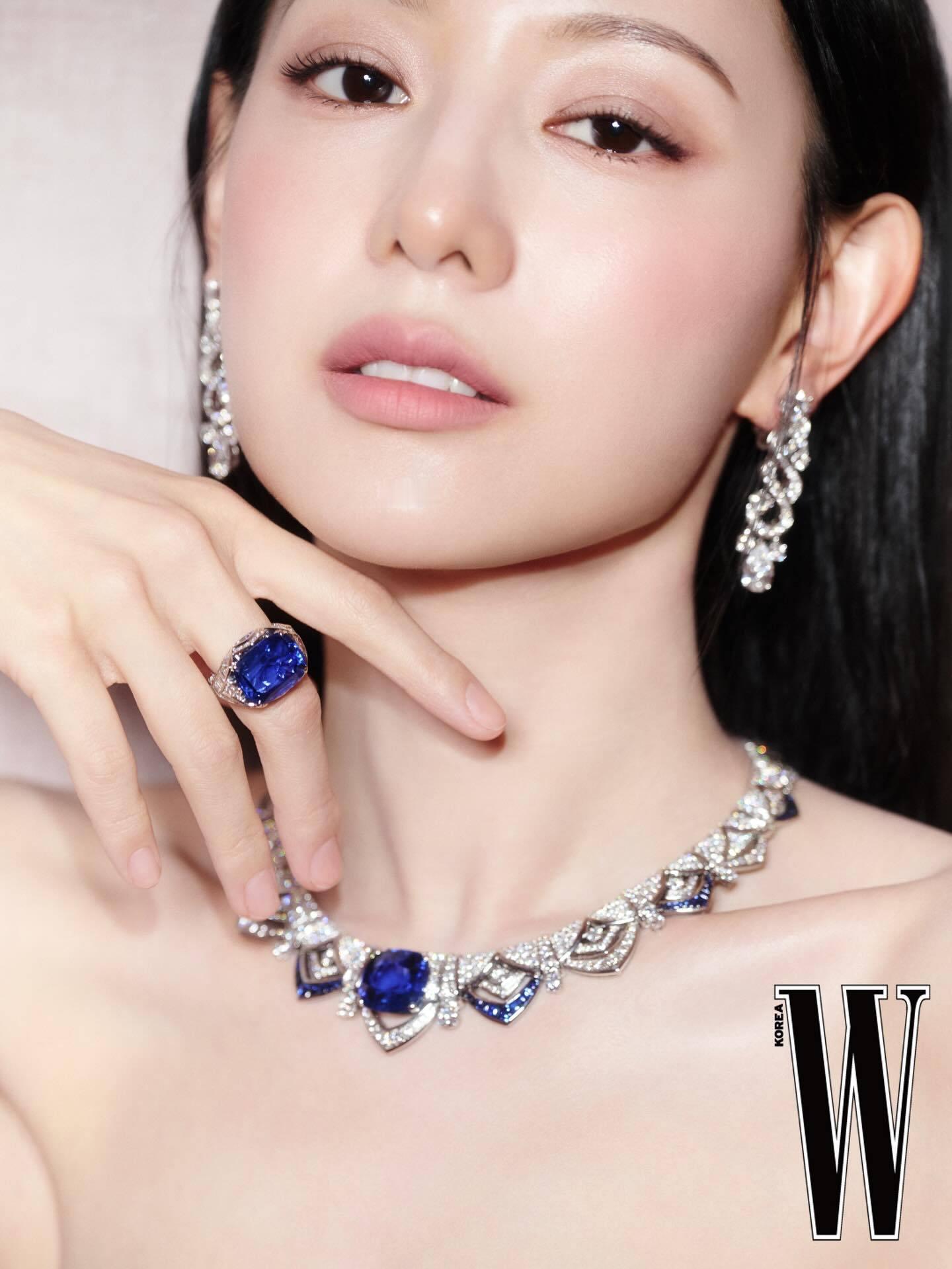 金智媛 x BVLGARI W Korea镜头记录BVLGARI ECLETTI