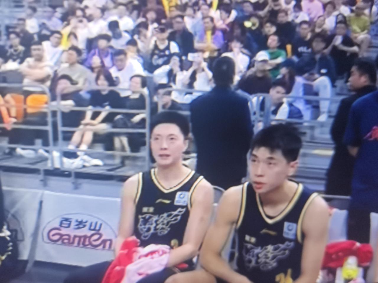 这一攻一防
尽显了崔永熙静/动态方面的天赋
以及在场上不可替代的作用…
曾经不可