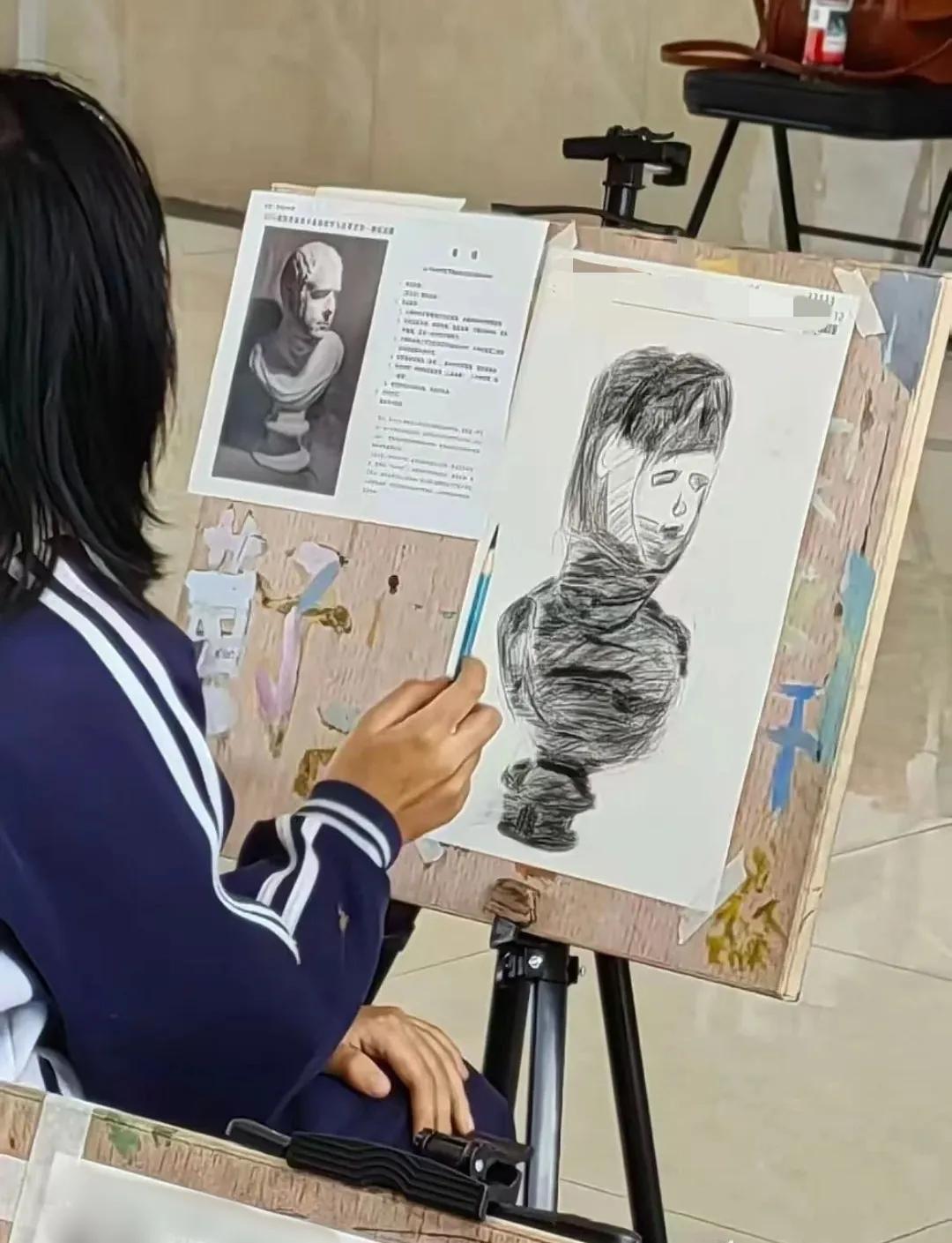 女儿上初三，画成这样能走艺考吗？