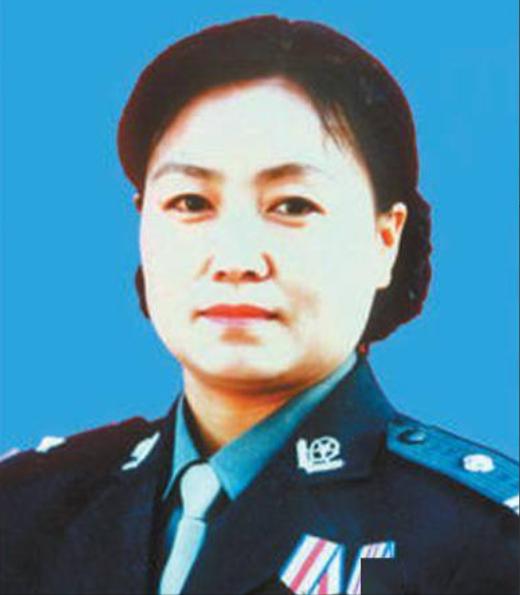 1997年起，登封五年，有26名女性被先奸后杀，公安局毫无进展，任长霞局长上任后