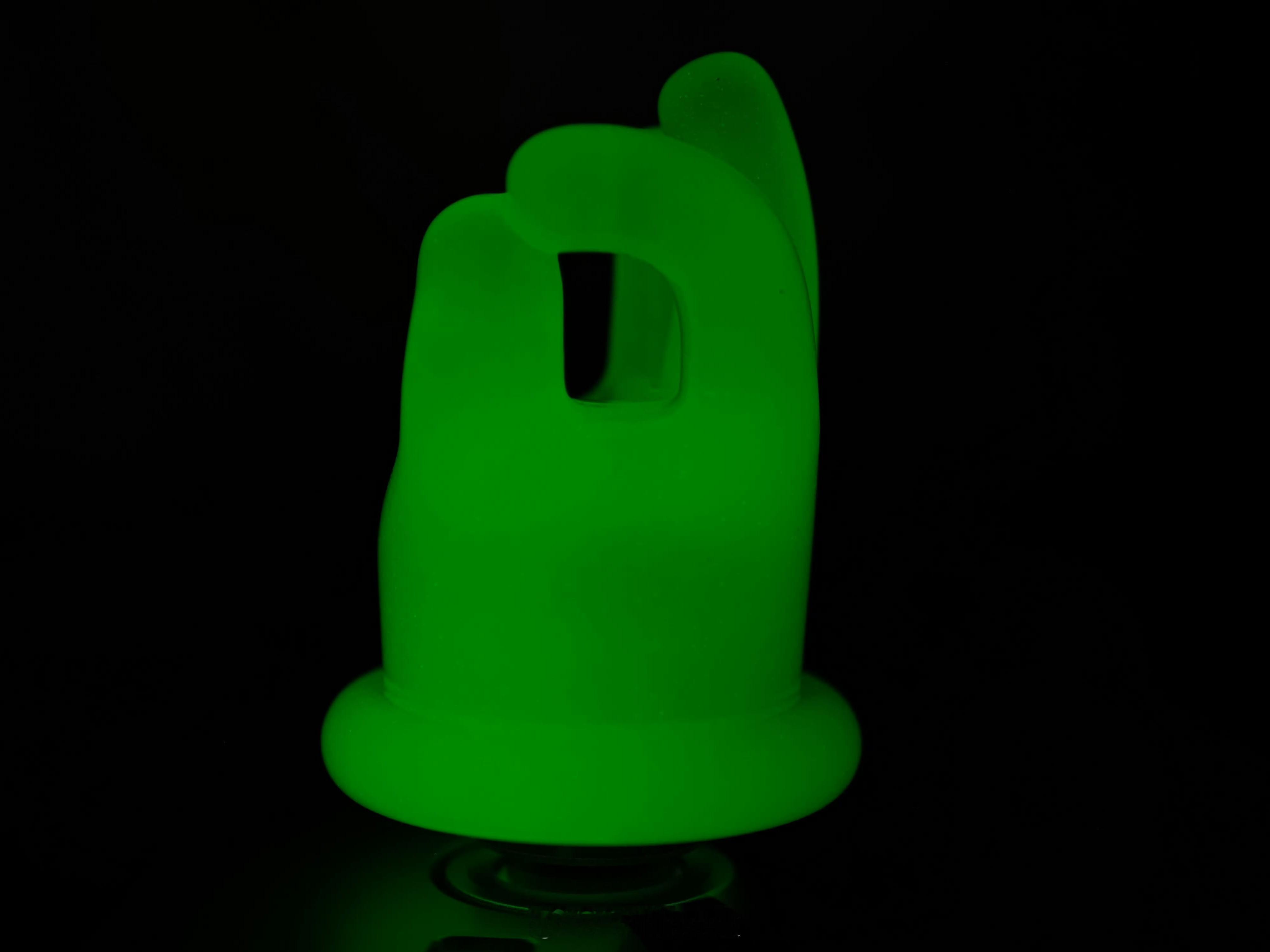 一个米家大号水杯和小米这个Are You OK暗夜之眼，有人要吗？评论区自取