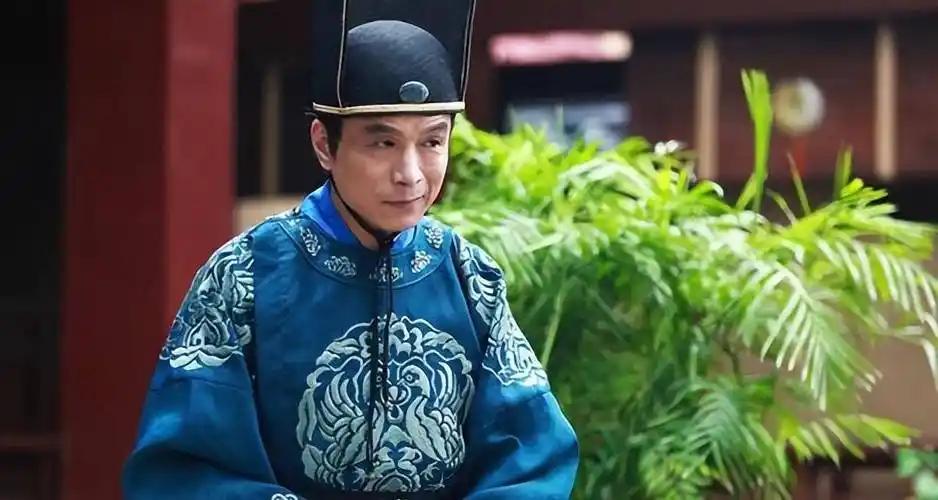 明朝太监偷偷溜入皇宫，不拿黄金珠宝，却冒生命危险抱走一本棋谱

明朝末年，也就是