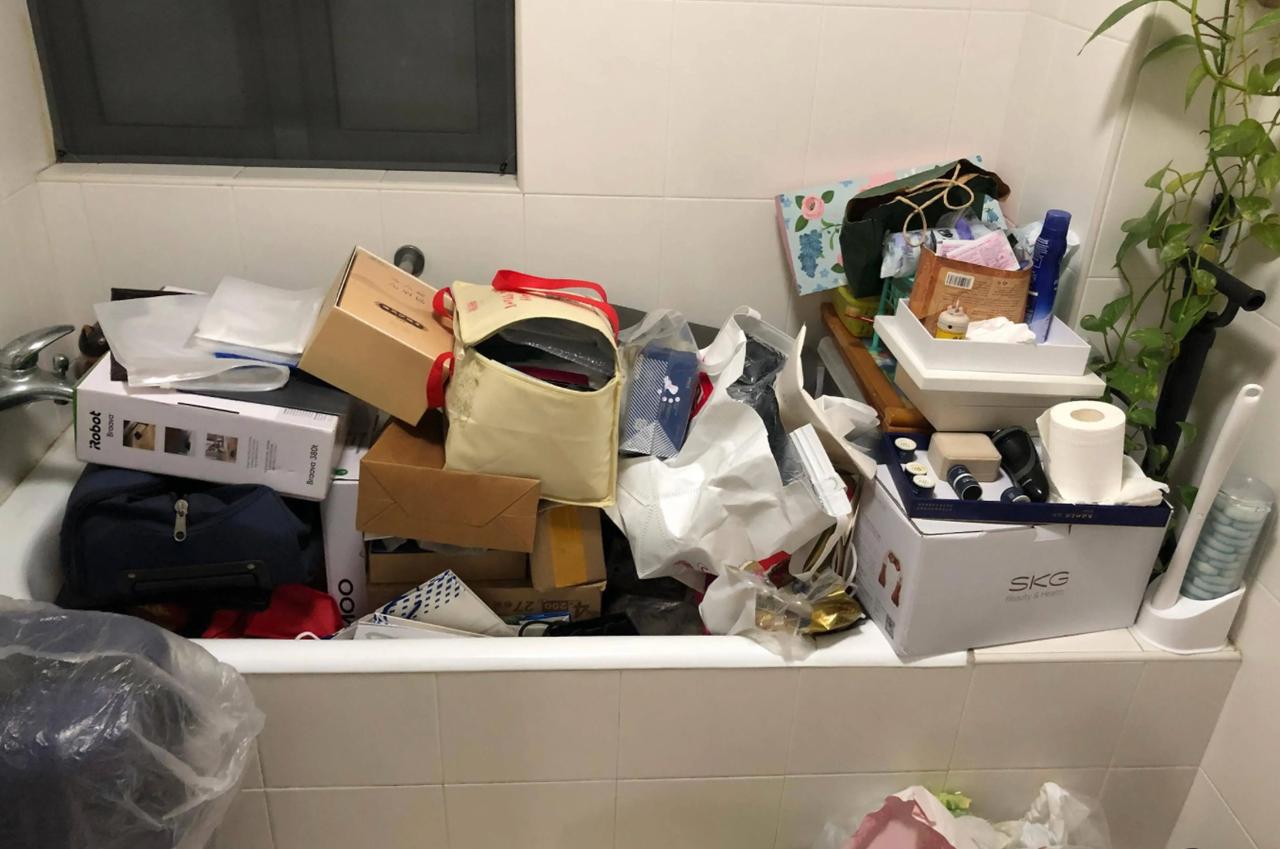 现在的年轻人不简单，闲鱼上用AI，将闲置物品的交易当成新的商机。

随着当代年轻