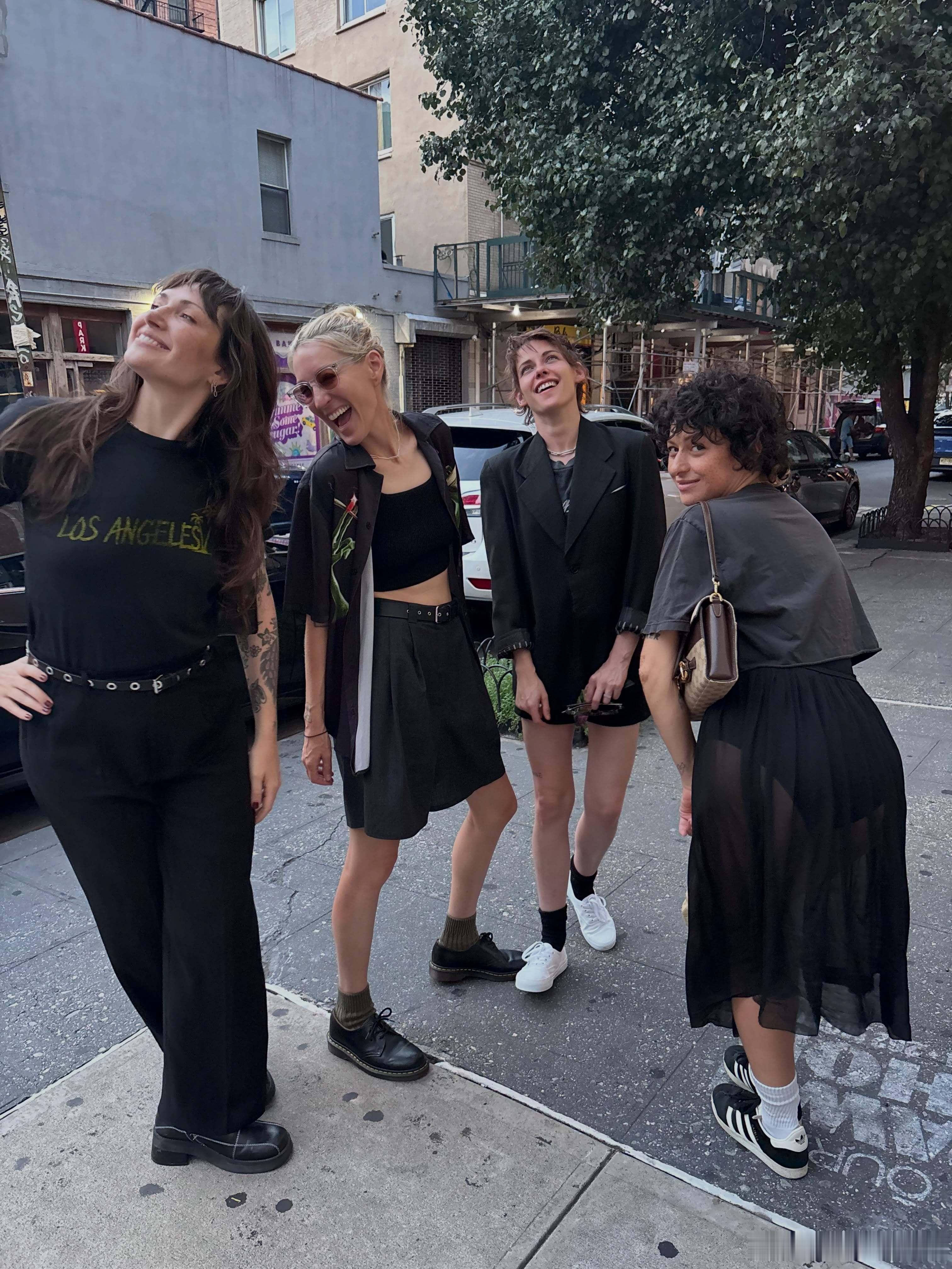 kristen stewart克里斯汀斯图尔特和老婆Dylan meyer、制片
