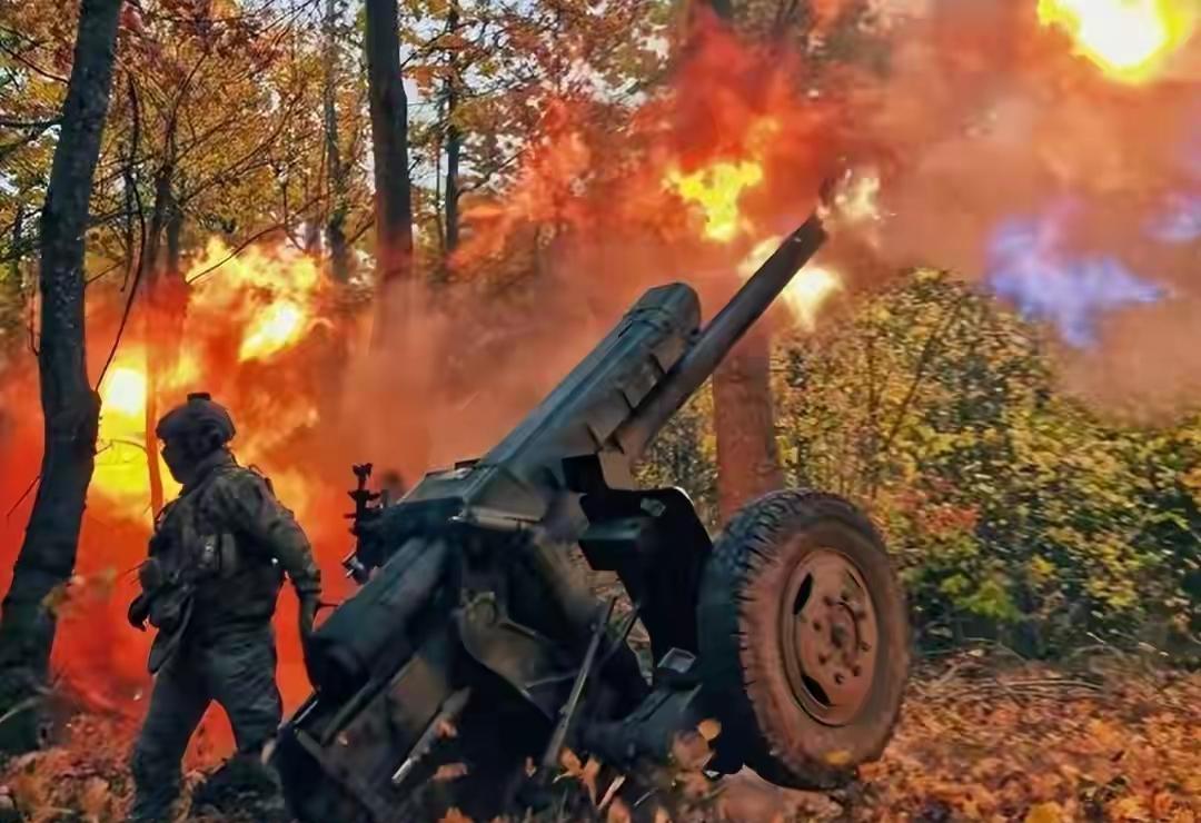 俄军发起猛烈袭击，北约多国陷入困境，英国连夜出手力挺泽连斯基