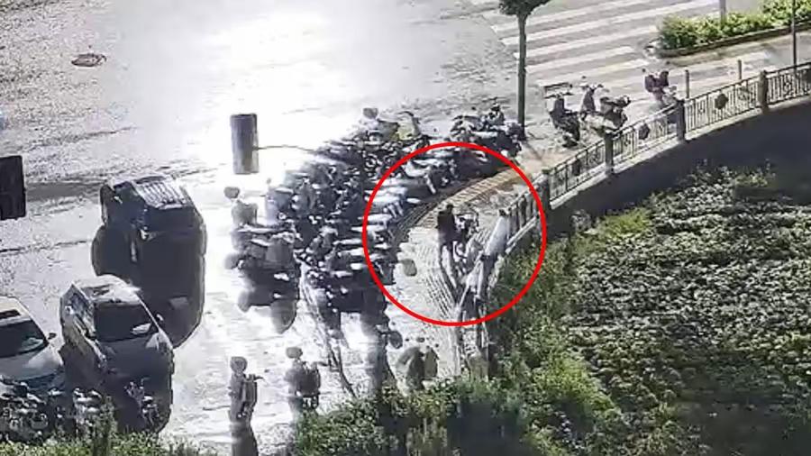 连夜“蚂蚁搬家”盗走近200条香烟！上海闵行警方24小时极速破案，9万元赃物全部