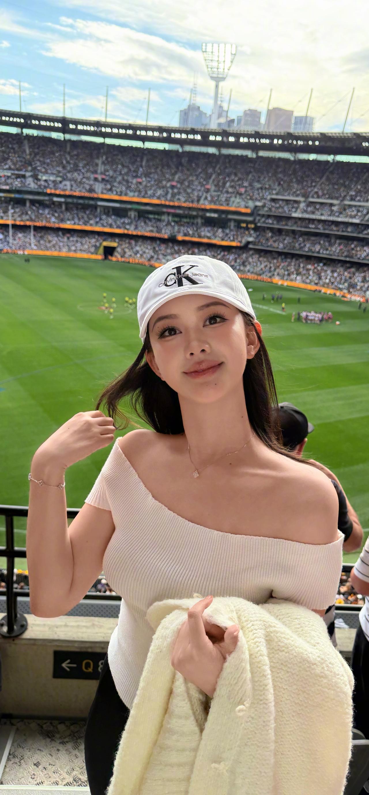 墨尔本打卡墨尔本 周末看一场AFL。🏈