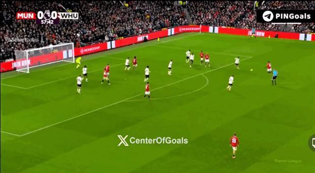 英超第14轮 曼联1:1西汉姆联迪奥戈·达洛特进球 