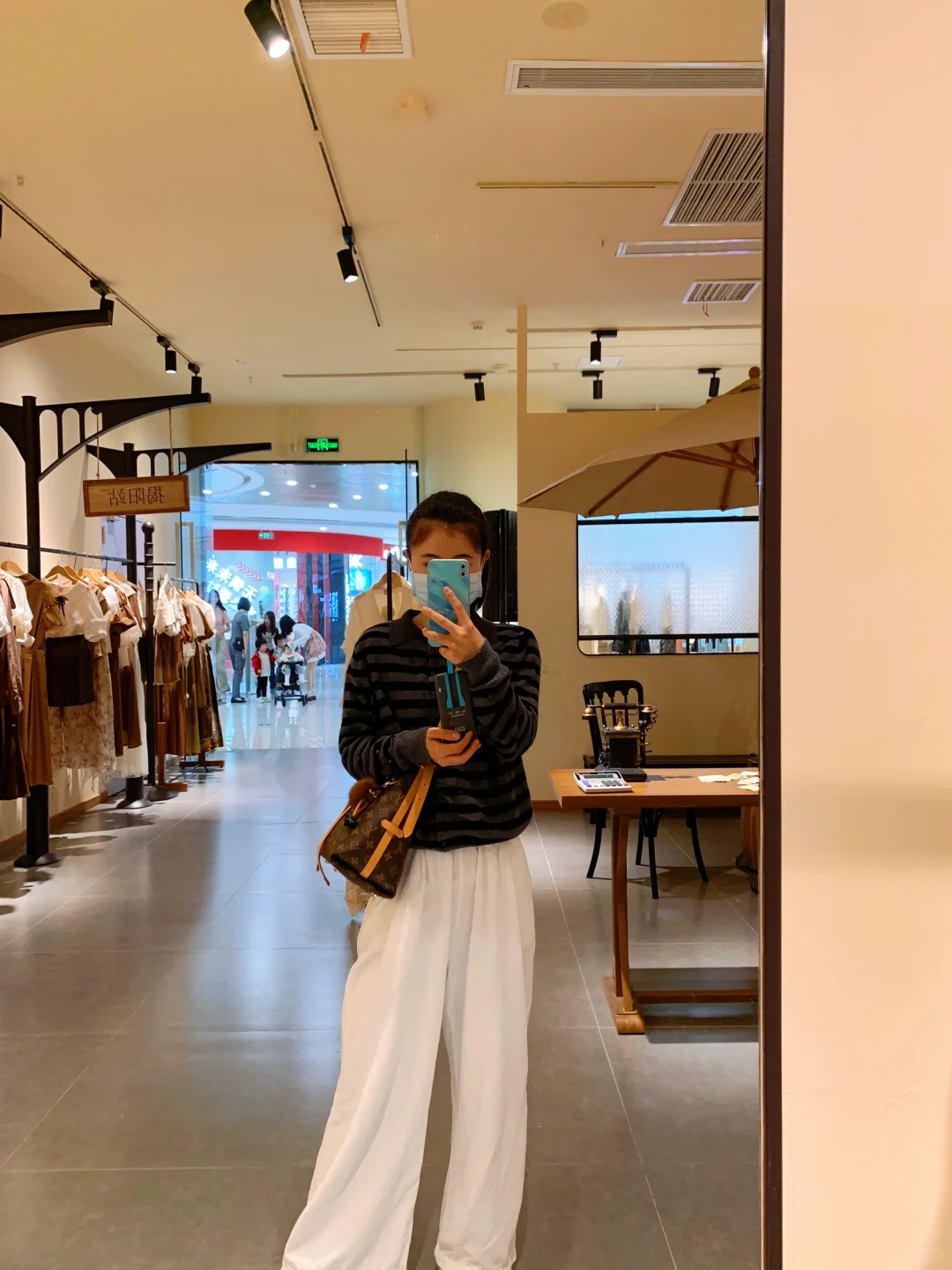 胖猫事件启发：恋爱脑和工作脑一样，下场都惨