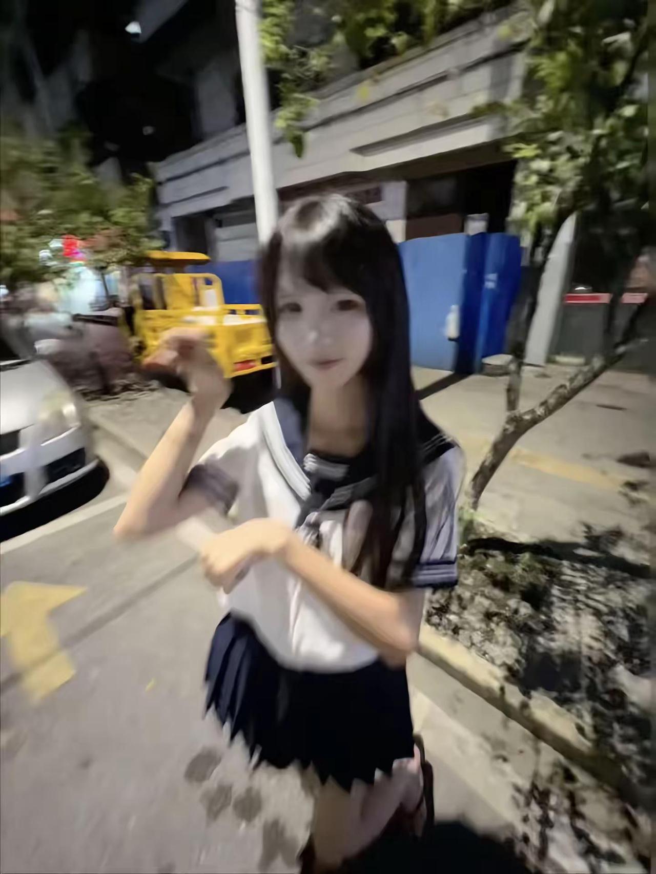 考试哪有不蒙的😆他上班哪有不疯的🤓如果真有不疯的😝那肯定还是死撑的😡不想