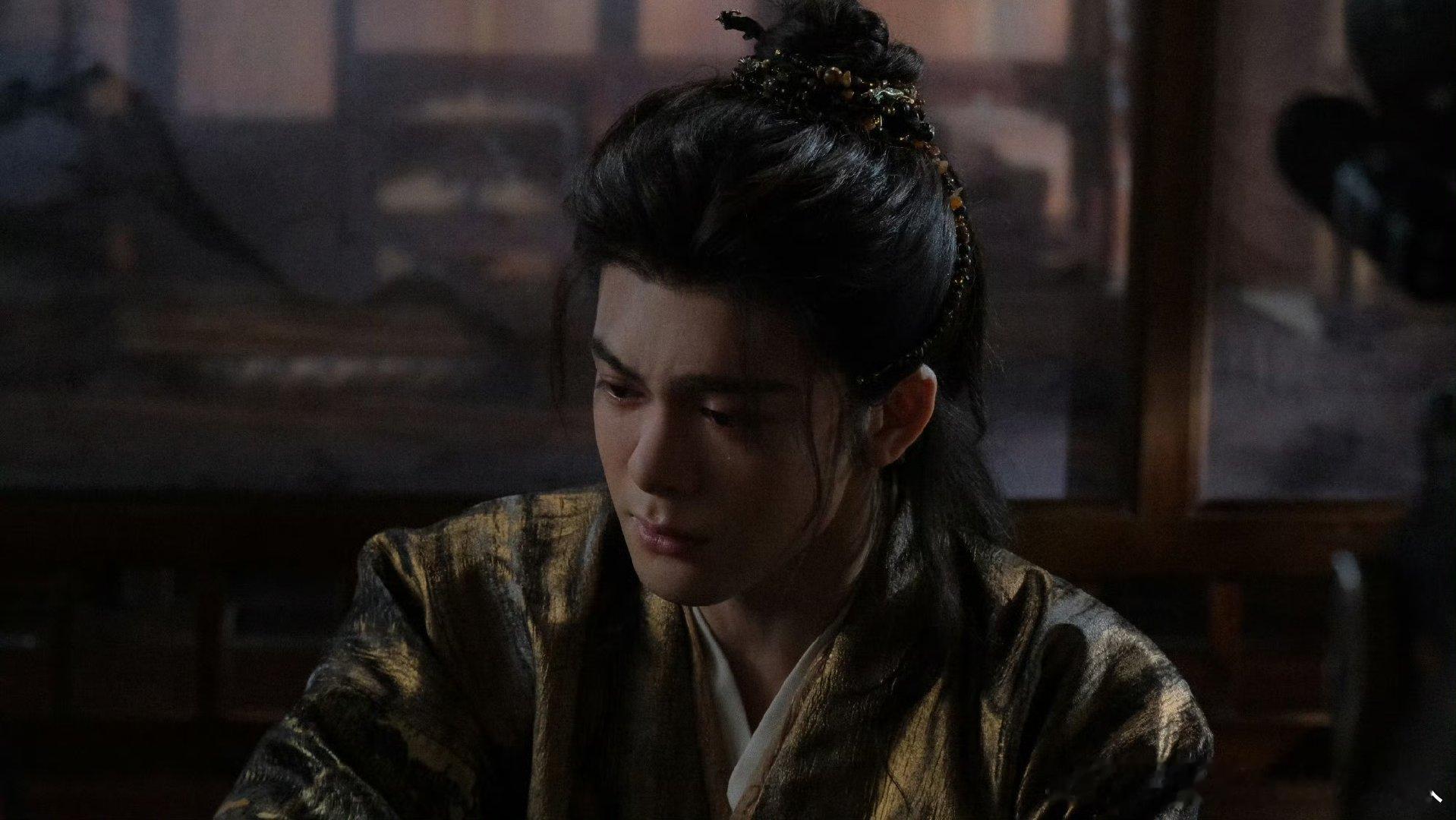 曾舜晞小说中的法师有了脸 小说里那种“能御物、有禅意又能打”的法师形象，有了具象