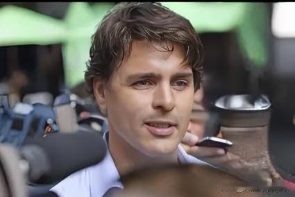 当年对华最硬的特鲁多，如今大骂美国：是你逼加拿大投靠中国
 
西方政客是不是都有