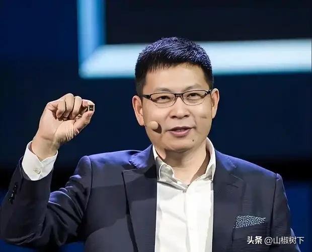 竹知了事件人家华为已经说的很清楚了，还有一堆博主跟着黑呢？华为声明上说了，只是对
