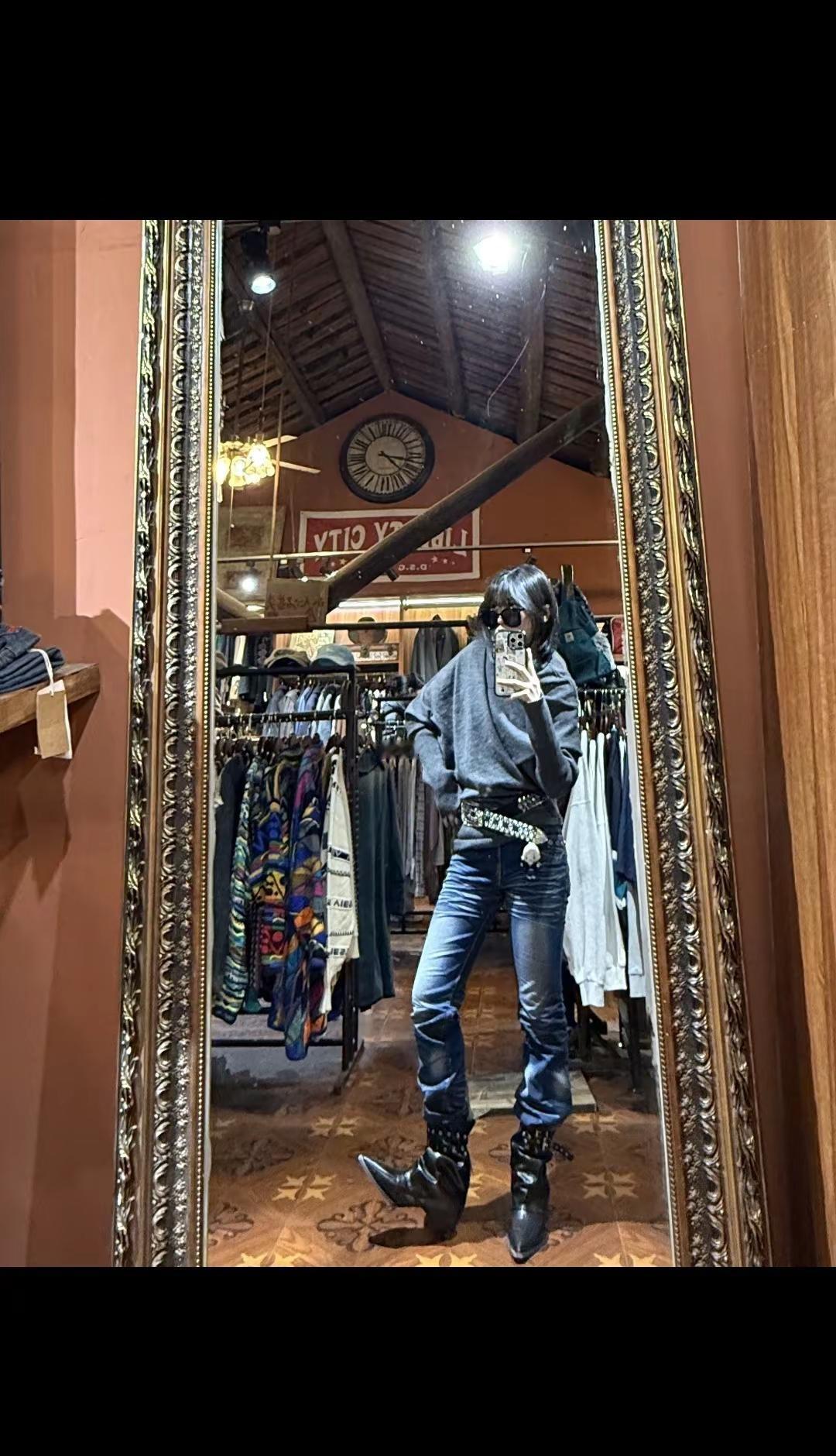 cortis马丁严成玹穿搭视觉系