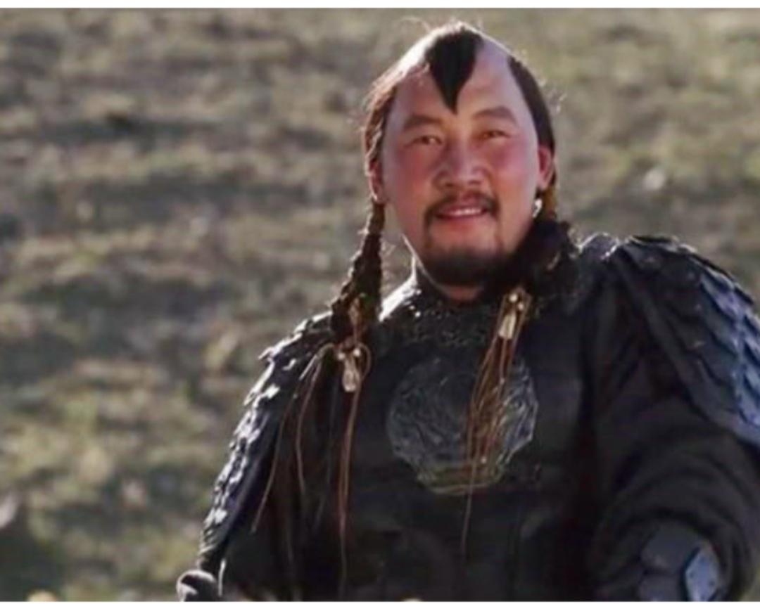 在历史的长河中，许多财政专家以其卓越的才华改变了国家的命运，但也有一些人因掌握关