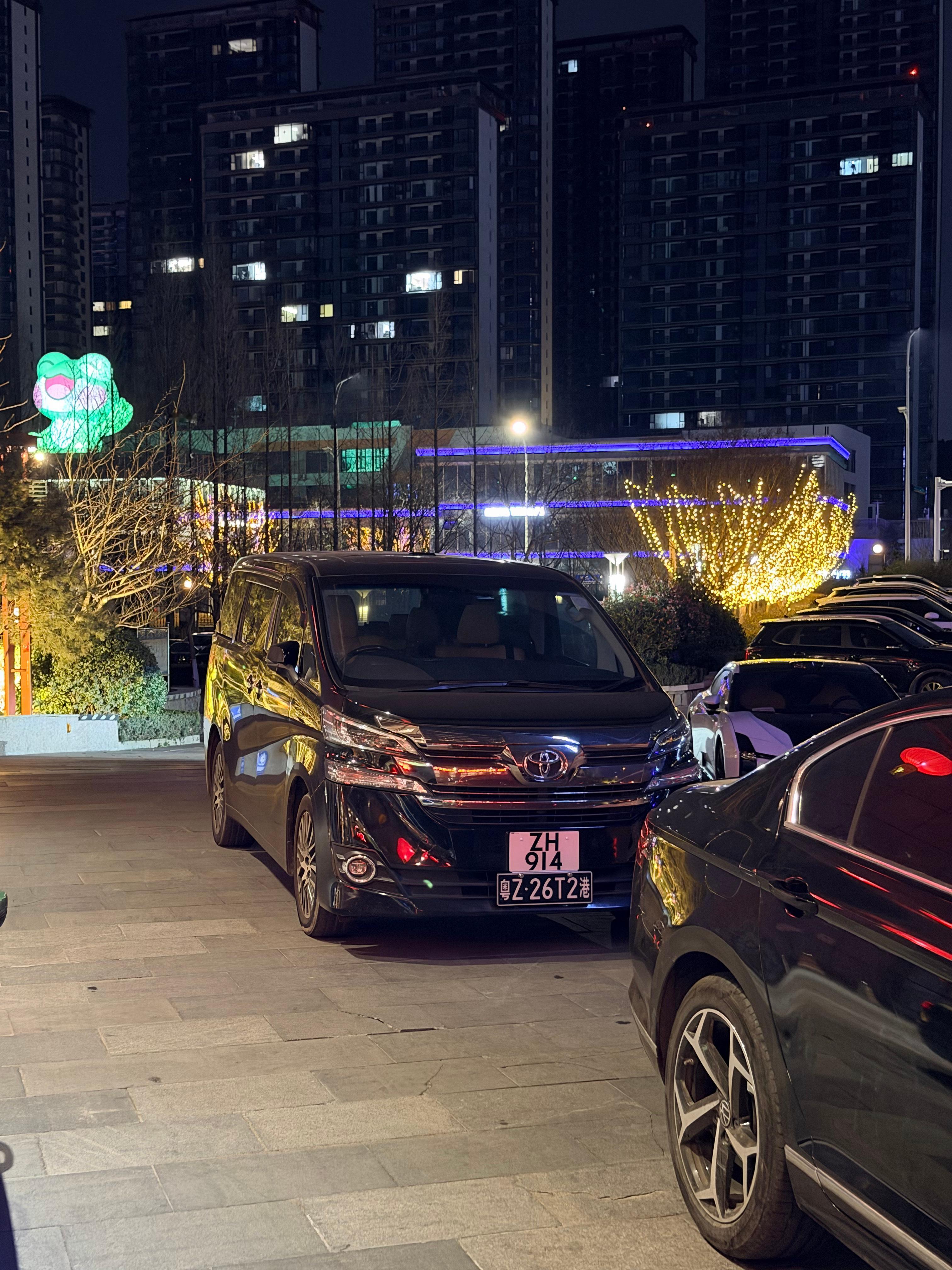 广东人或许不足为奇……身为“内地”（距离港澳台较远）的小梦来说，这的确值得拍两张