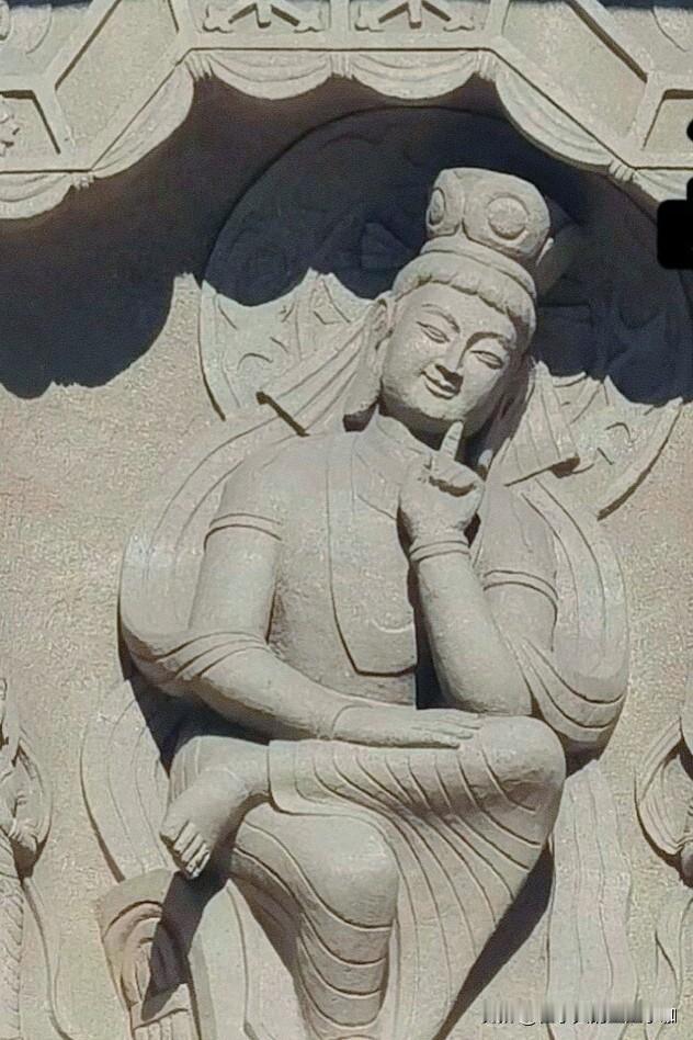 有网友建议：不要和认知不一致的人争辩。
嗯，完全说不到一块儿去，还有啥好争的。俗