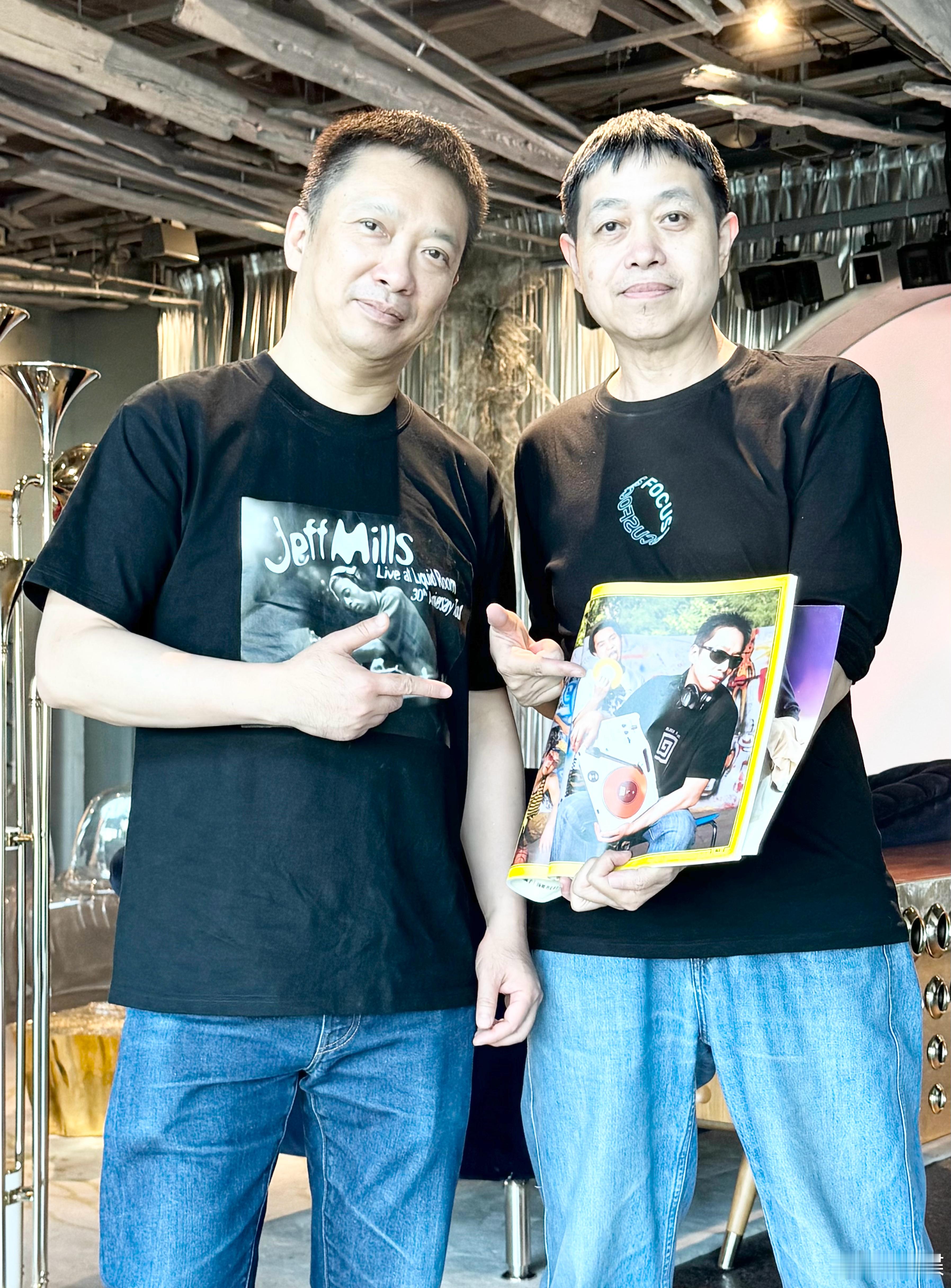 “‘新老珍料’时间”之窦仙儿，“做梦”乐队，DJ有待＆祝大家晚上好！ 