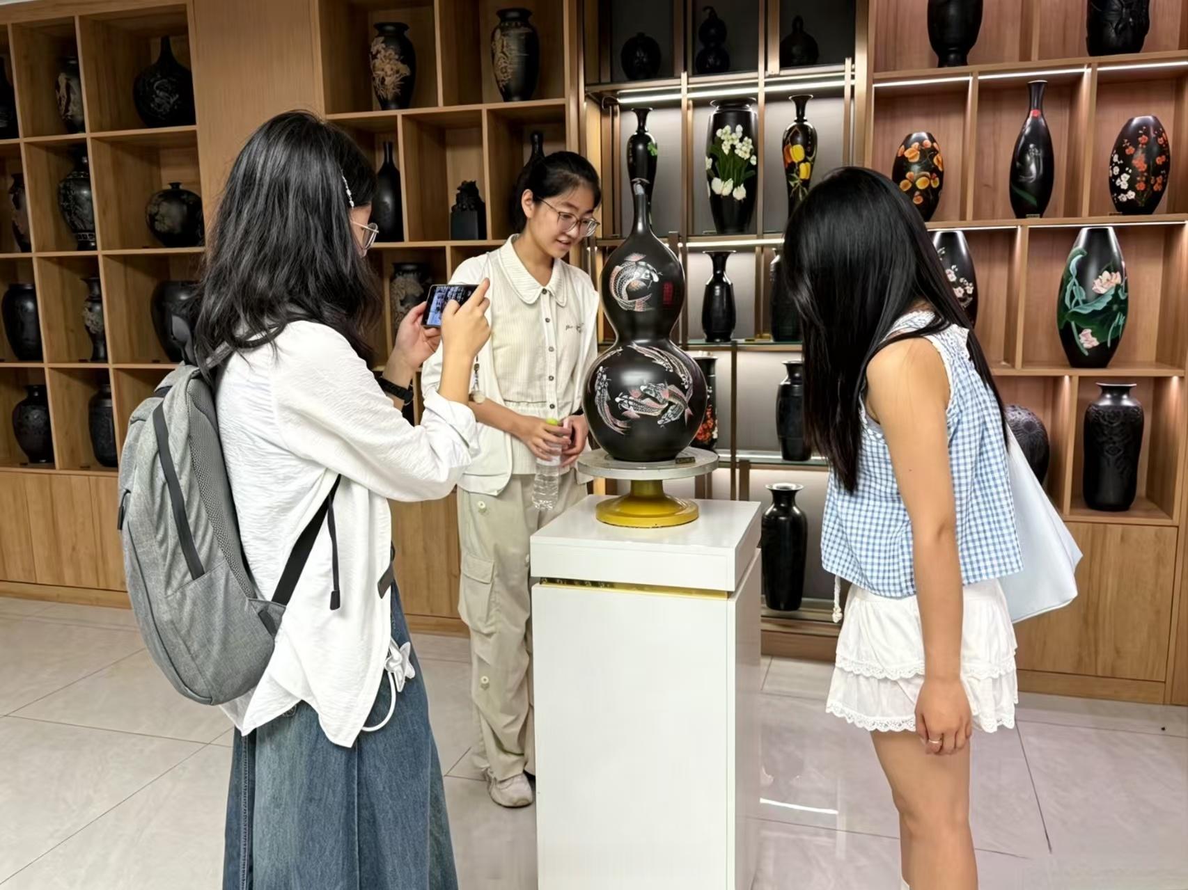 【指尖承古韵 青春传非遗】社会实践大学生暑期社会实践青春三下乡   7月9日，曲