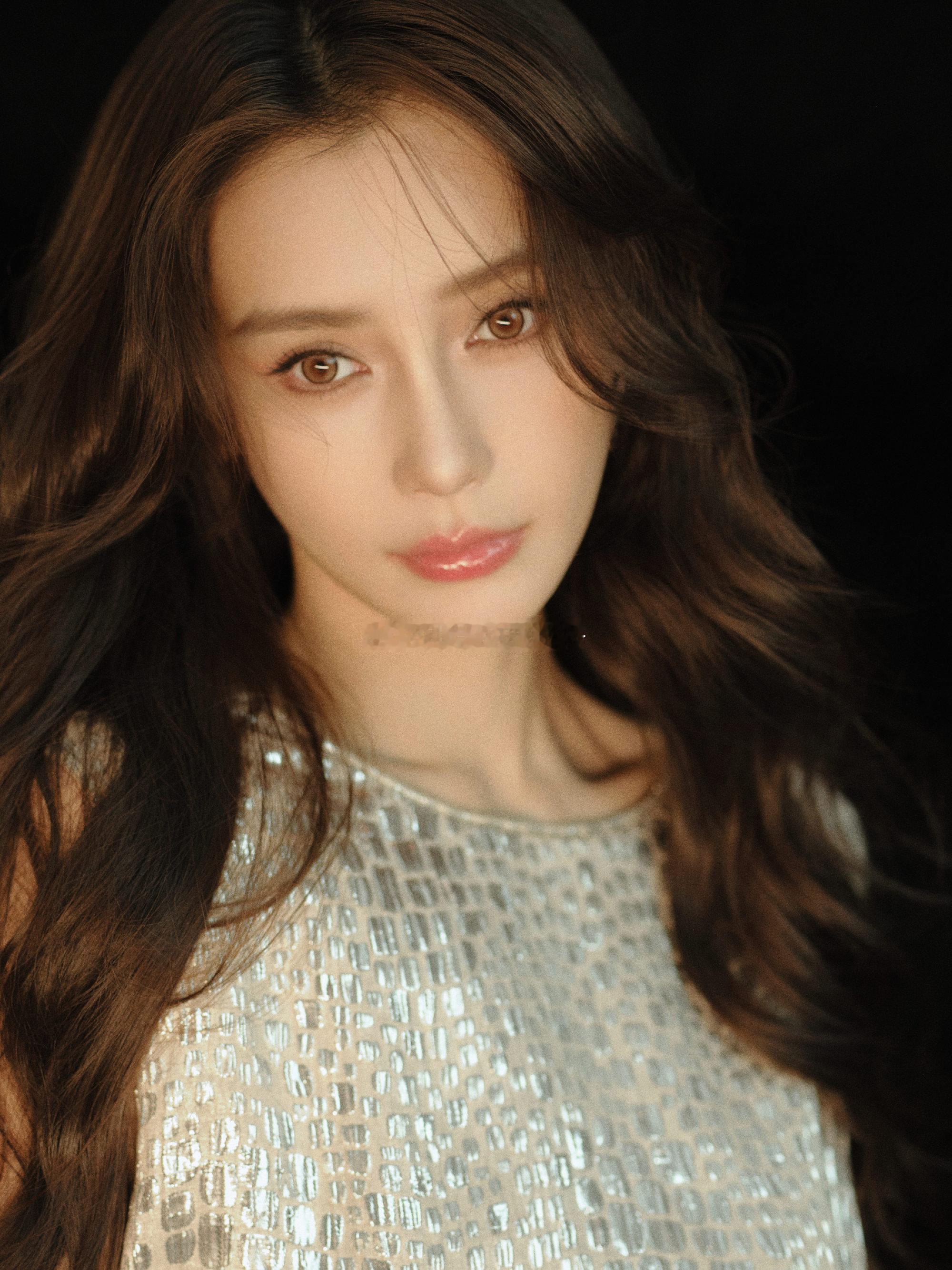 angelababy angelababy刘瑕“平凡之中的舞蹈，又泛着光，少女怎