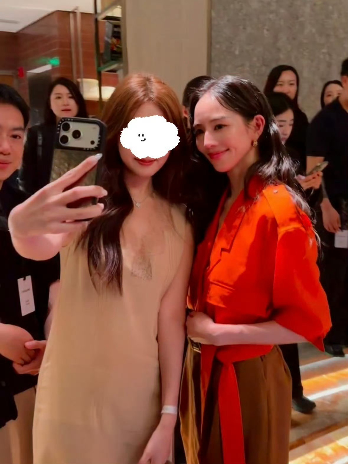 这下是真不认识张钧甯了女明星真的不需要美颜，张钧甯加上美颜之后，是真认不出来了